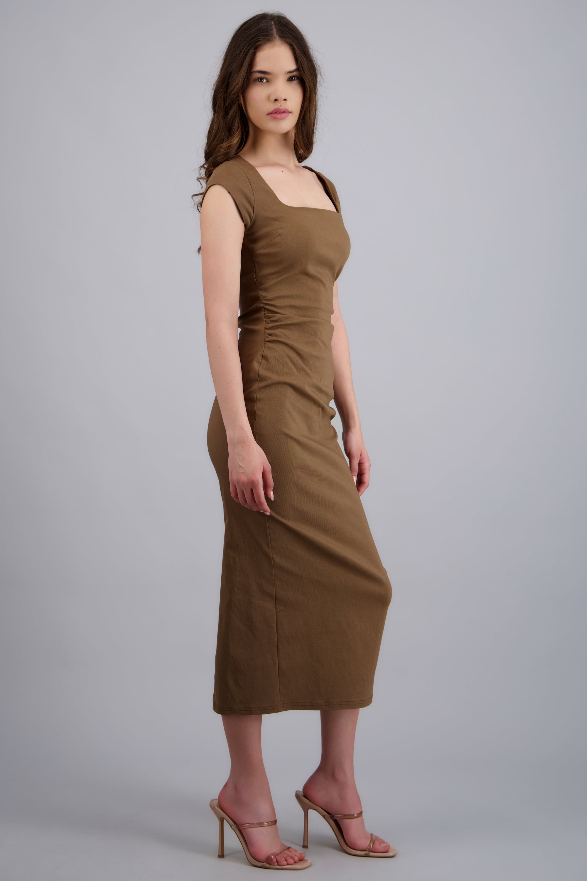 Vestido midi escote cuadrado CAFE