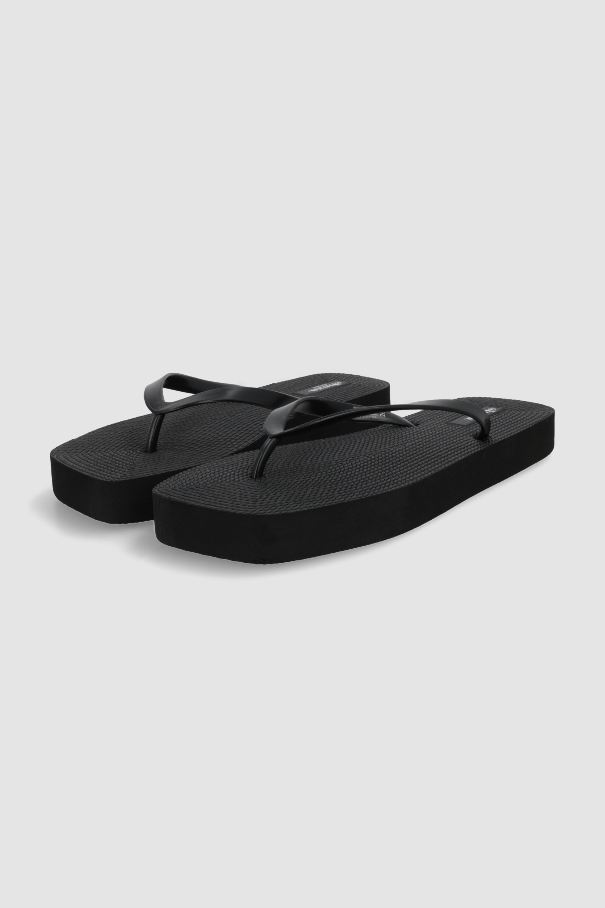 Flip flop plataforma punta cuadrada NEGRO