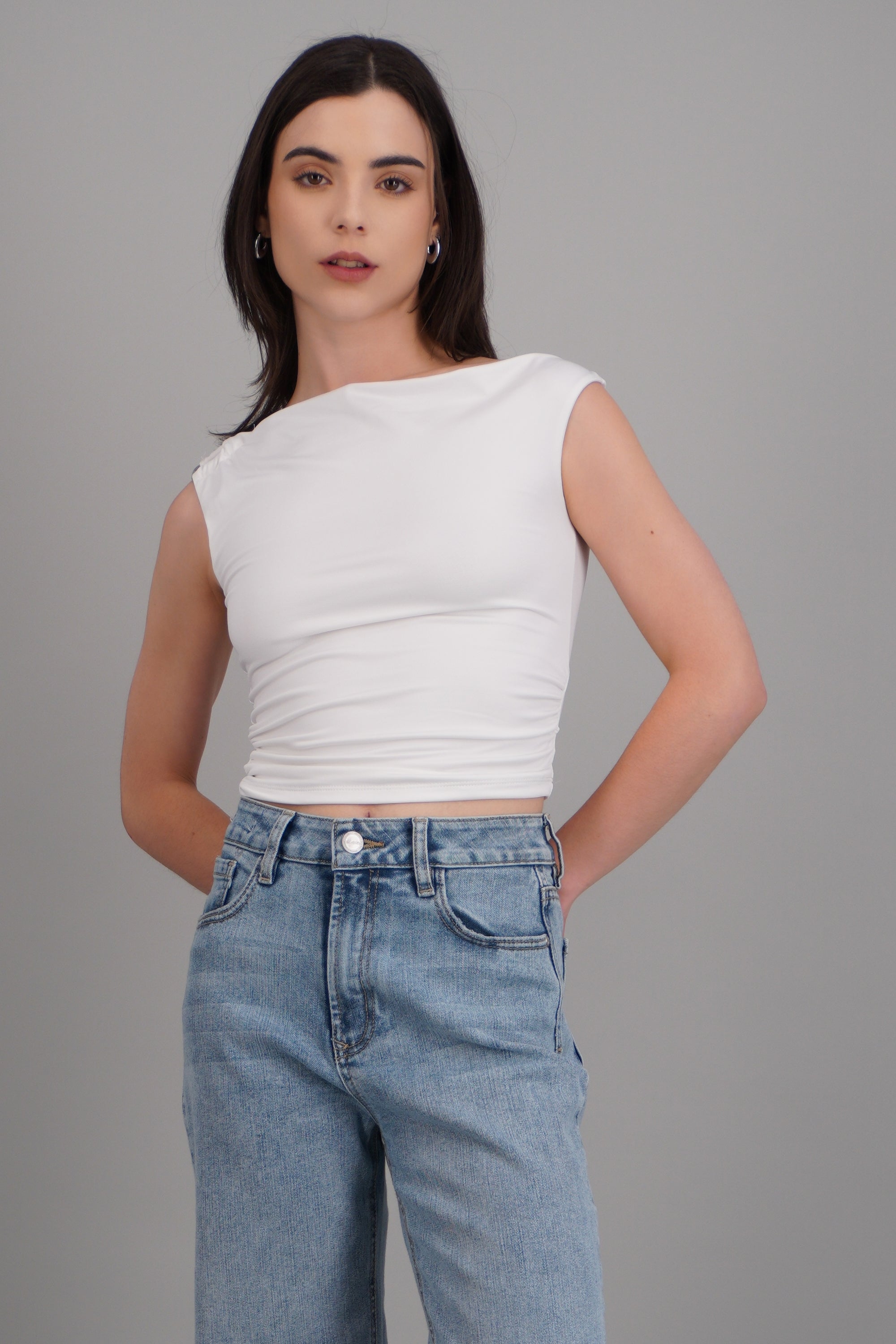 Top drapeado con argolla en tirante liso BLANCO