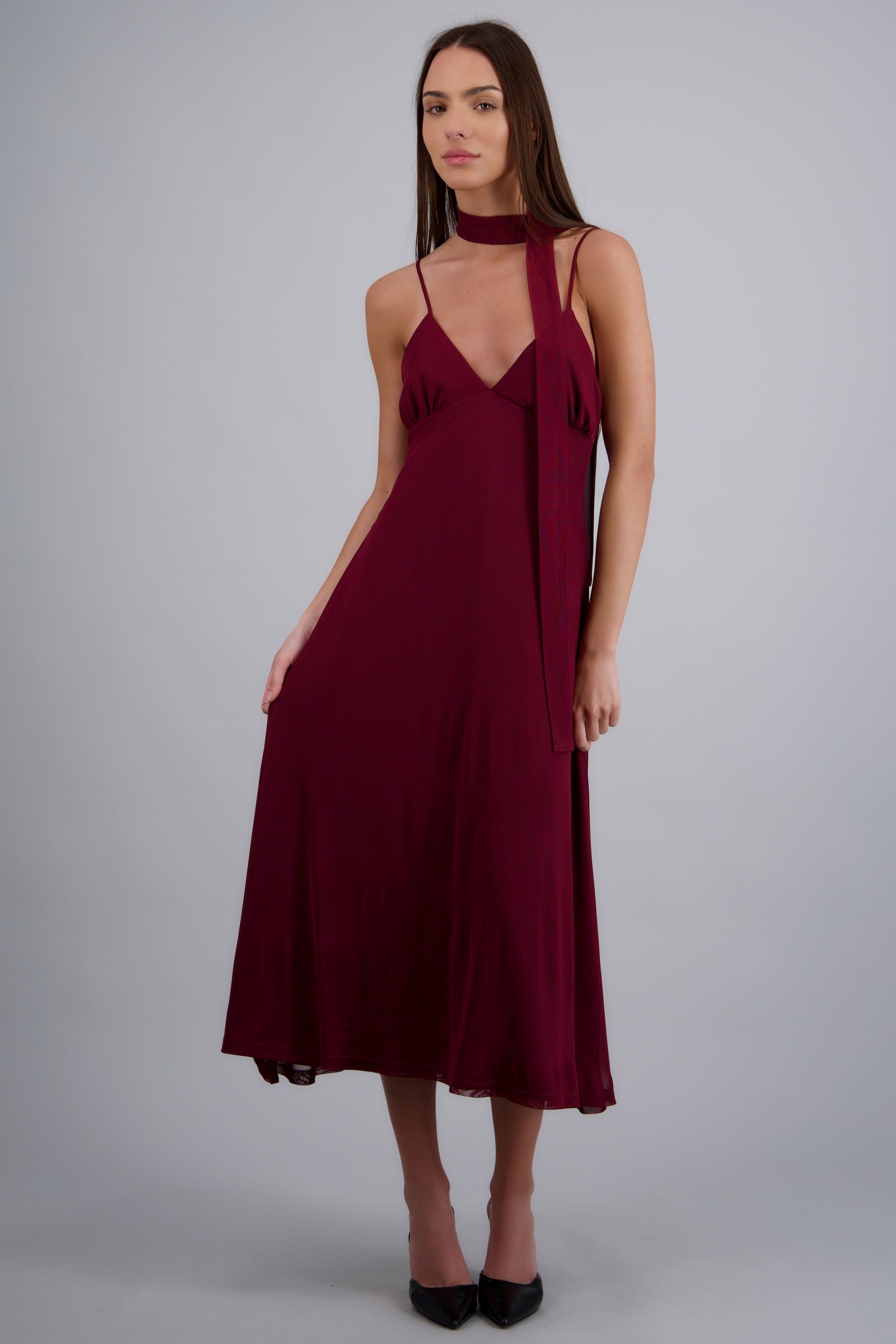 Vestido midi tirantes mesh con bufanda VINO