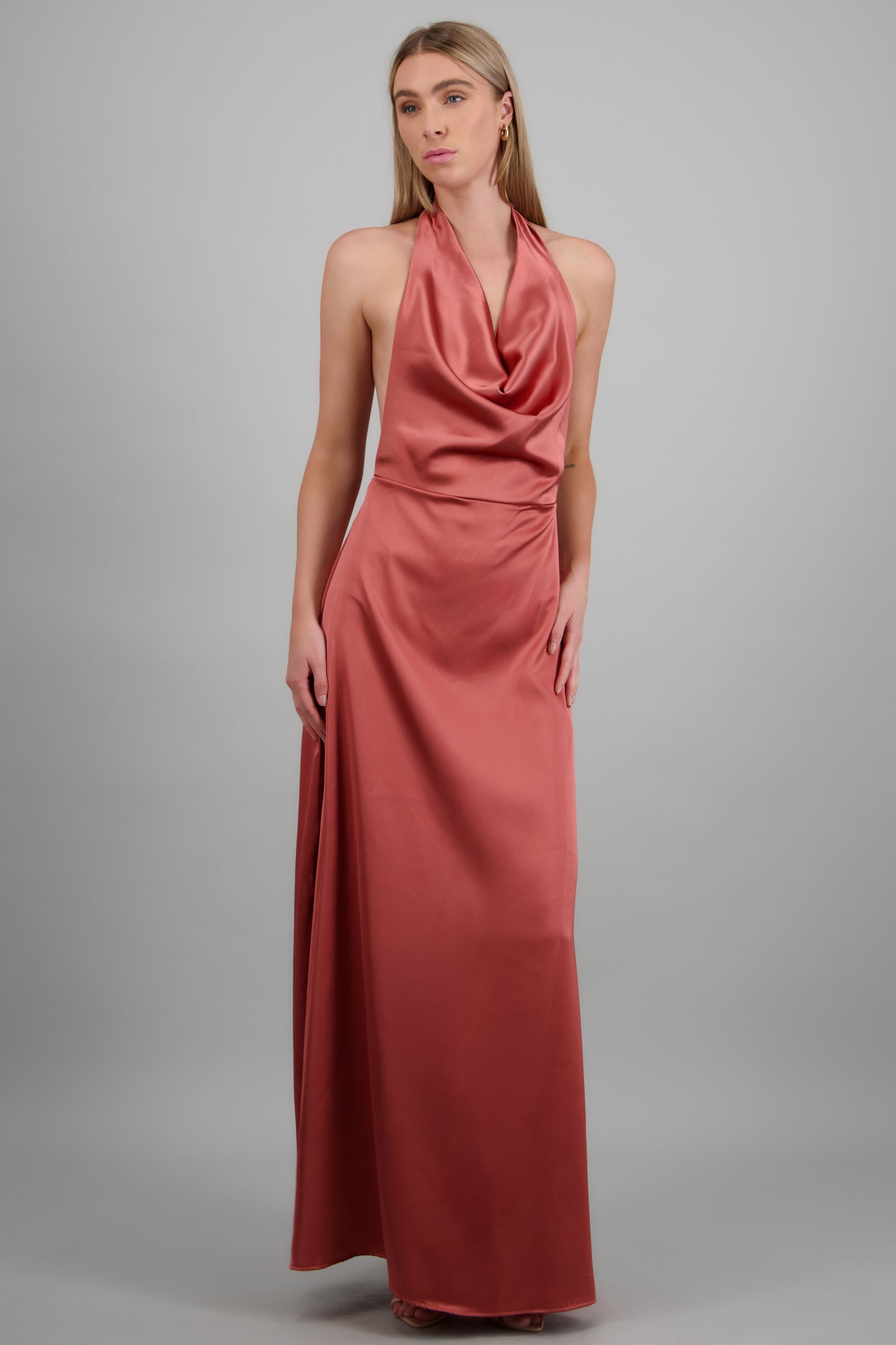 Vestido maxi escote cascada satinado MALVA