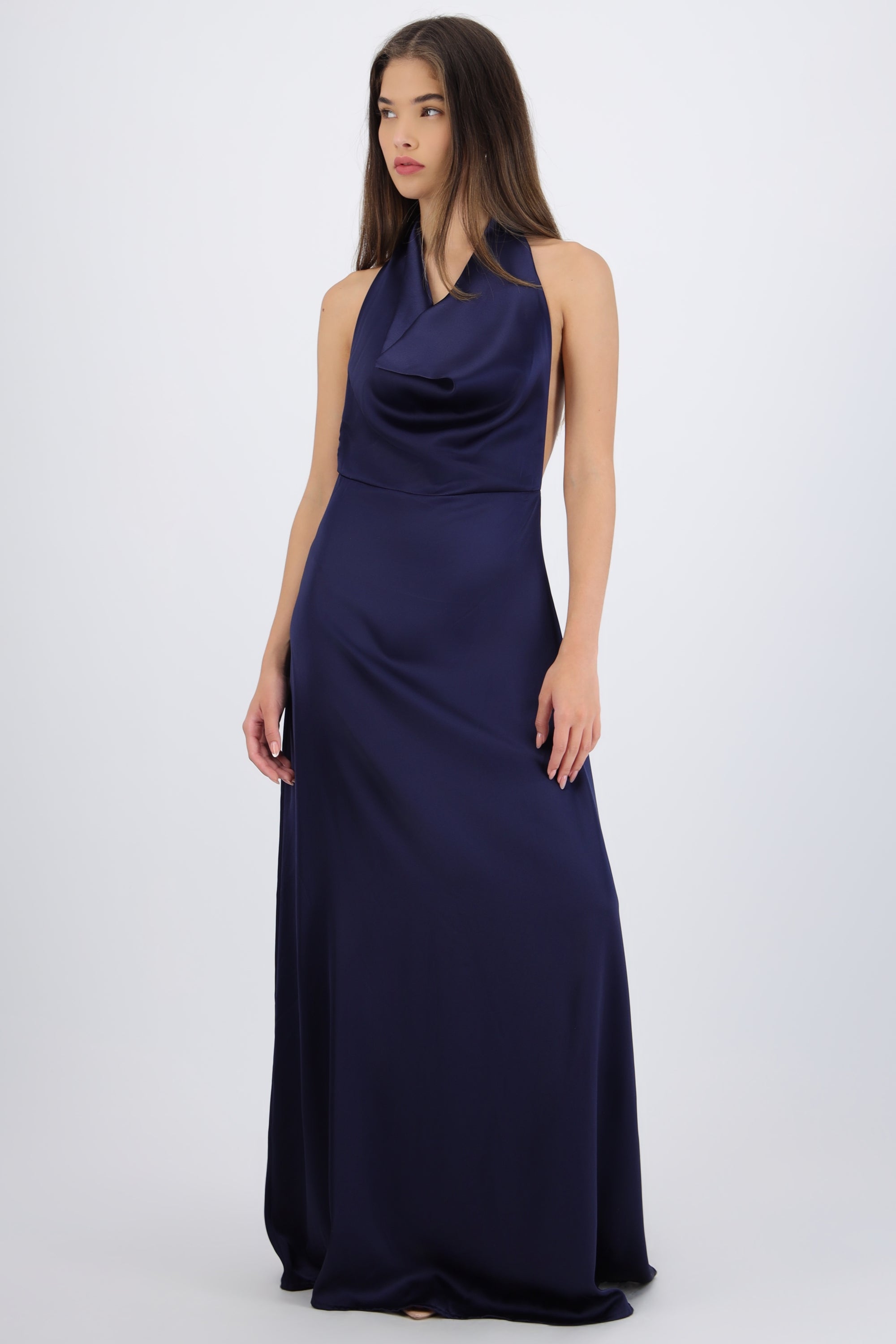 Vestido maxi escote cascada satinado