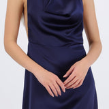 Vestido maxi escote cascada satinado