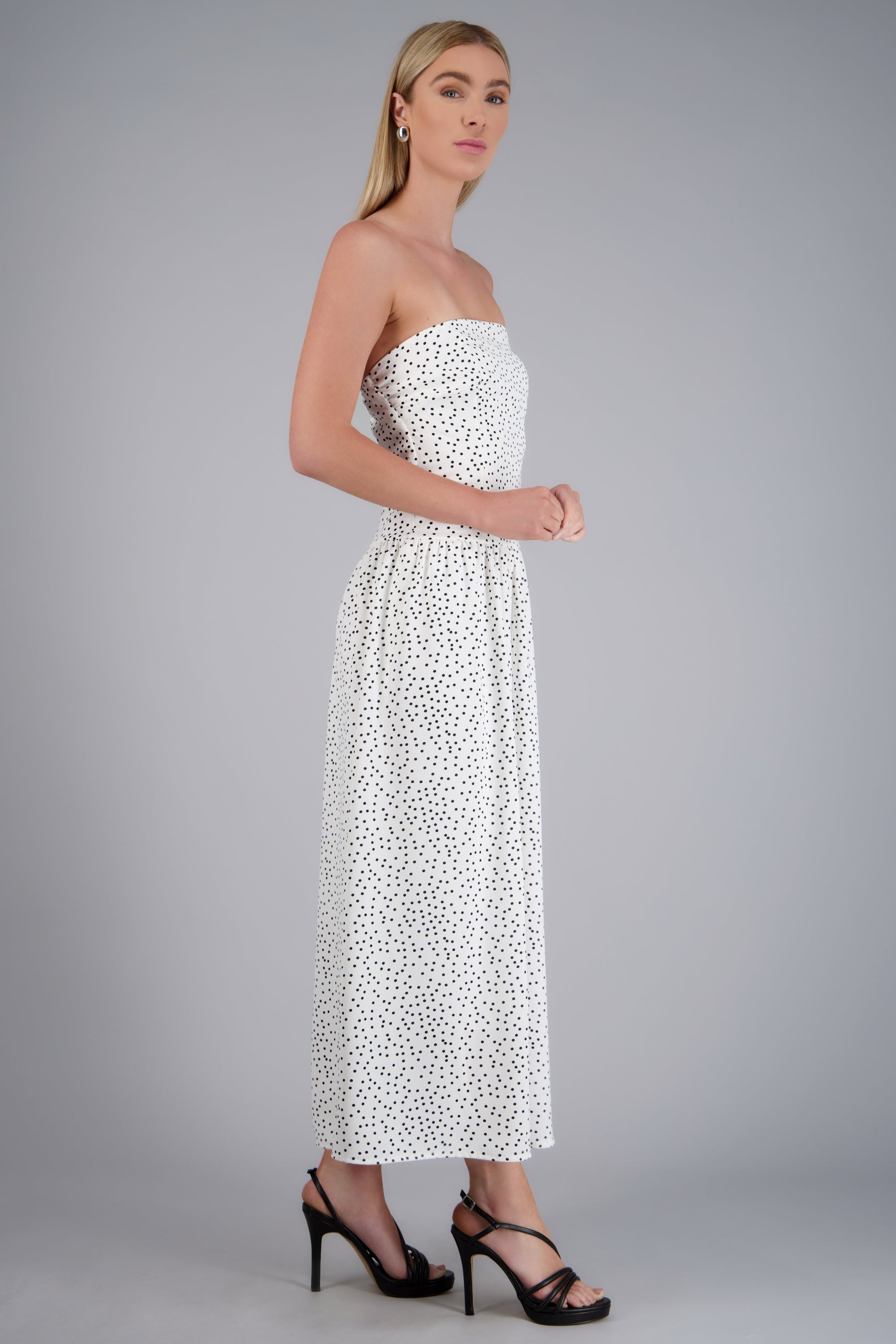 Vestido maxi strapless polka dots BLANCO COMBO