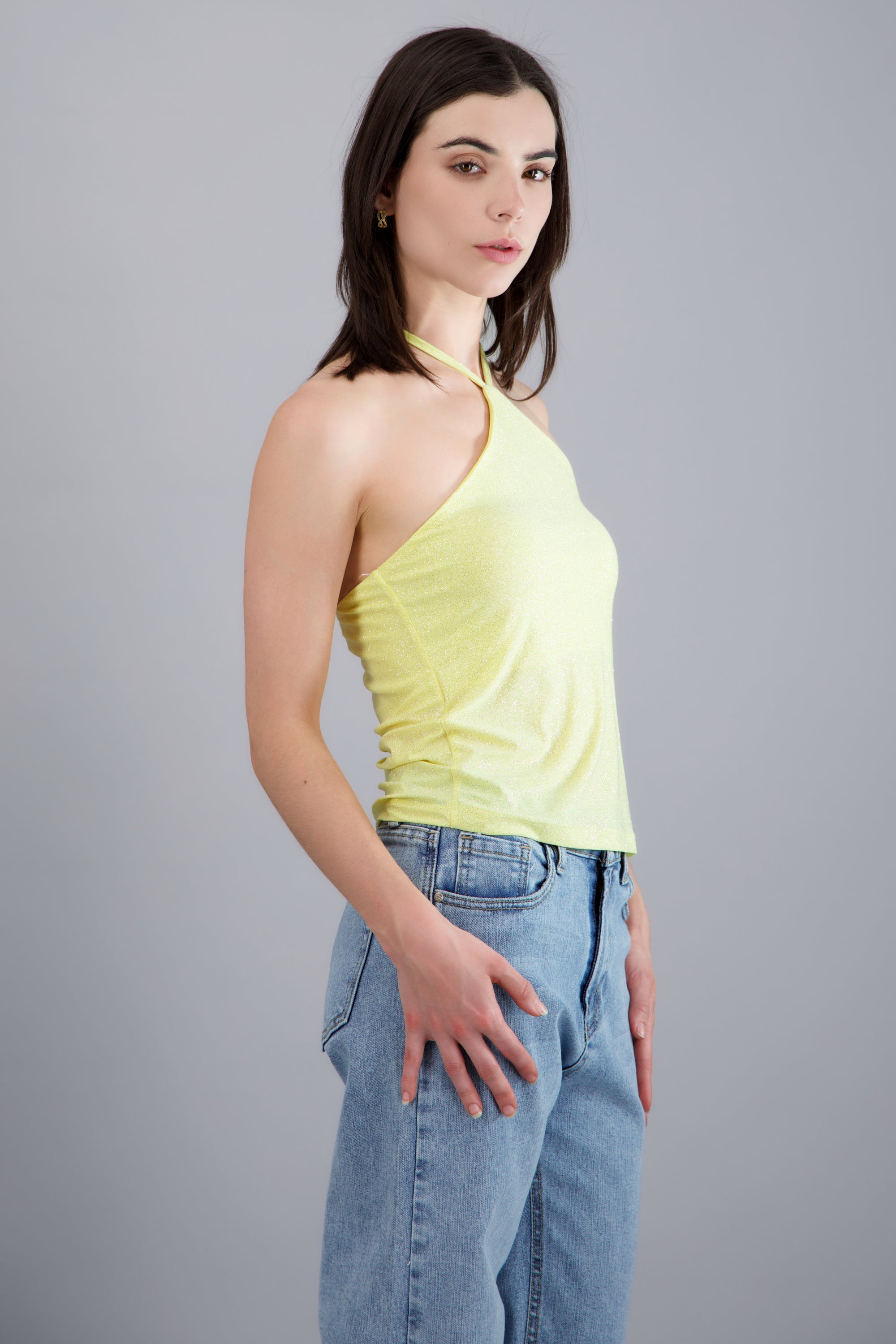 Top halter sin mangas detalle brillos AMARILLO PASTEL
