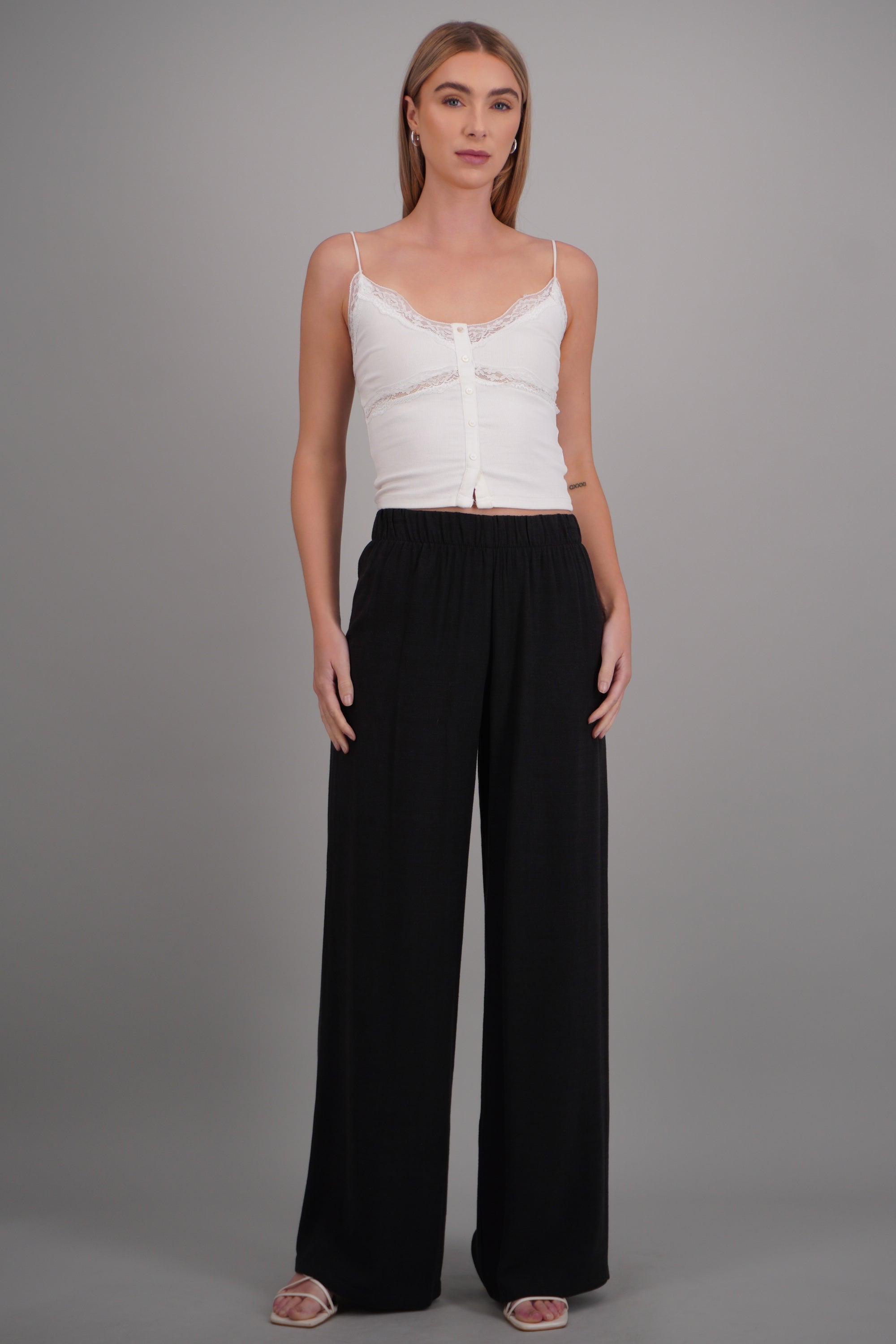 Pantalón wide leg resorte NEGRO