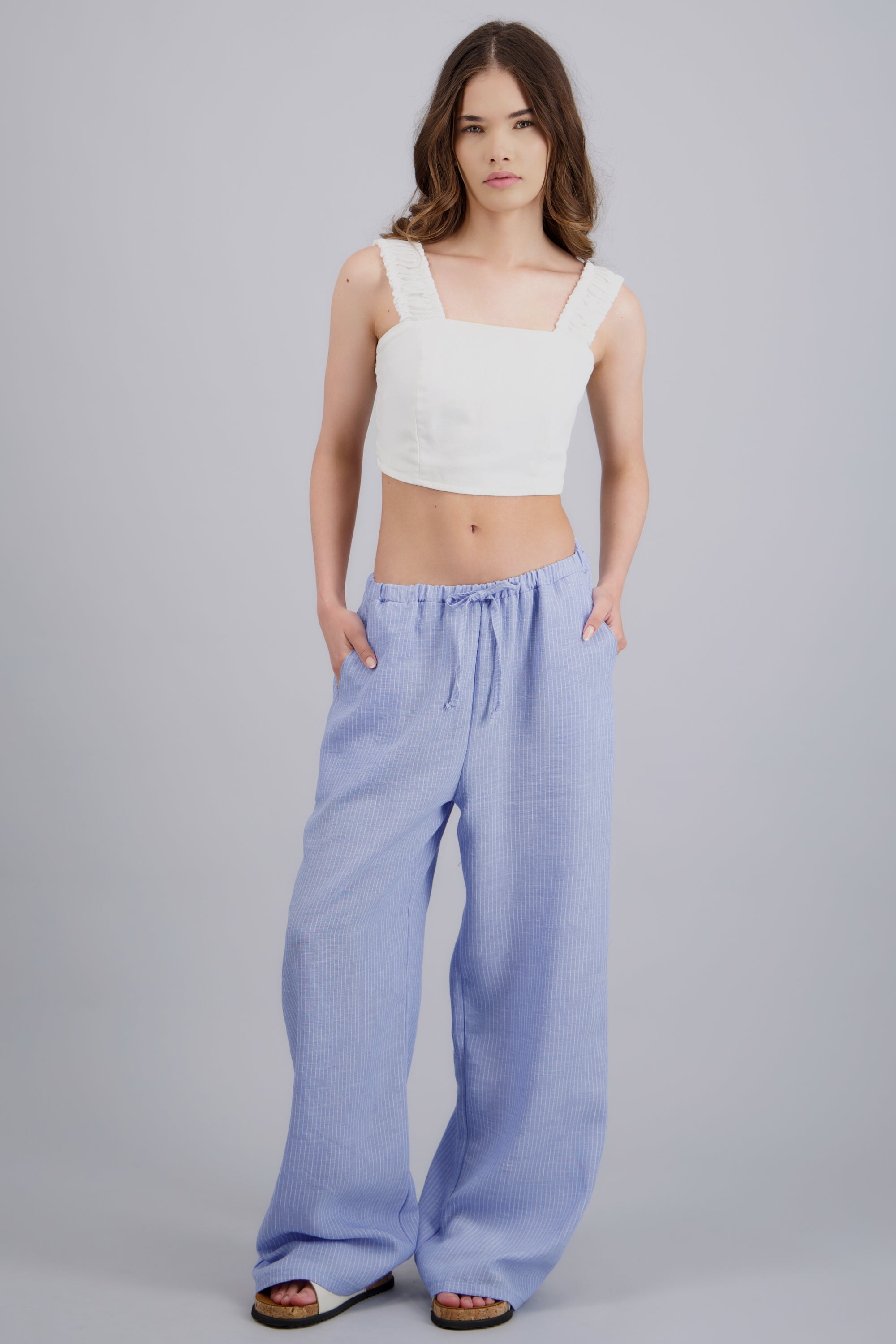 Pantalon liso detalle pretina AZUL