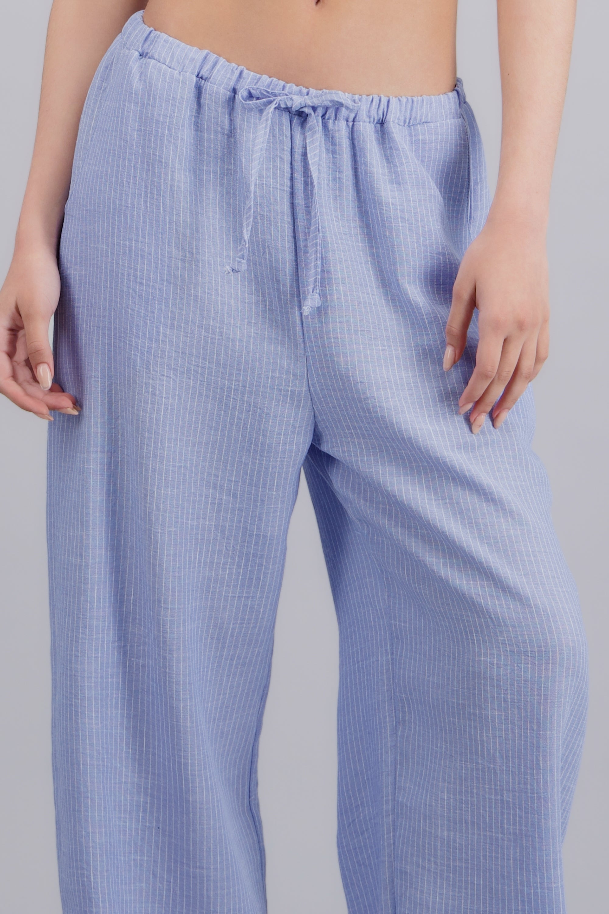 Pantalon liso detalle pretina AZUL