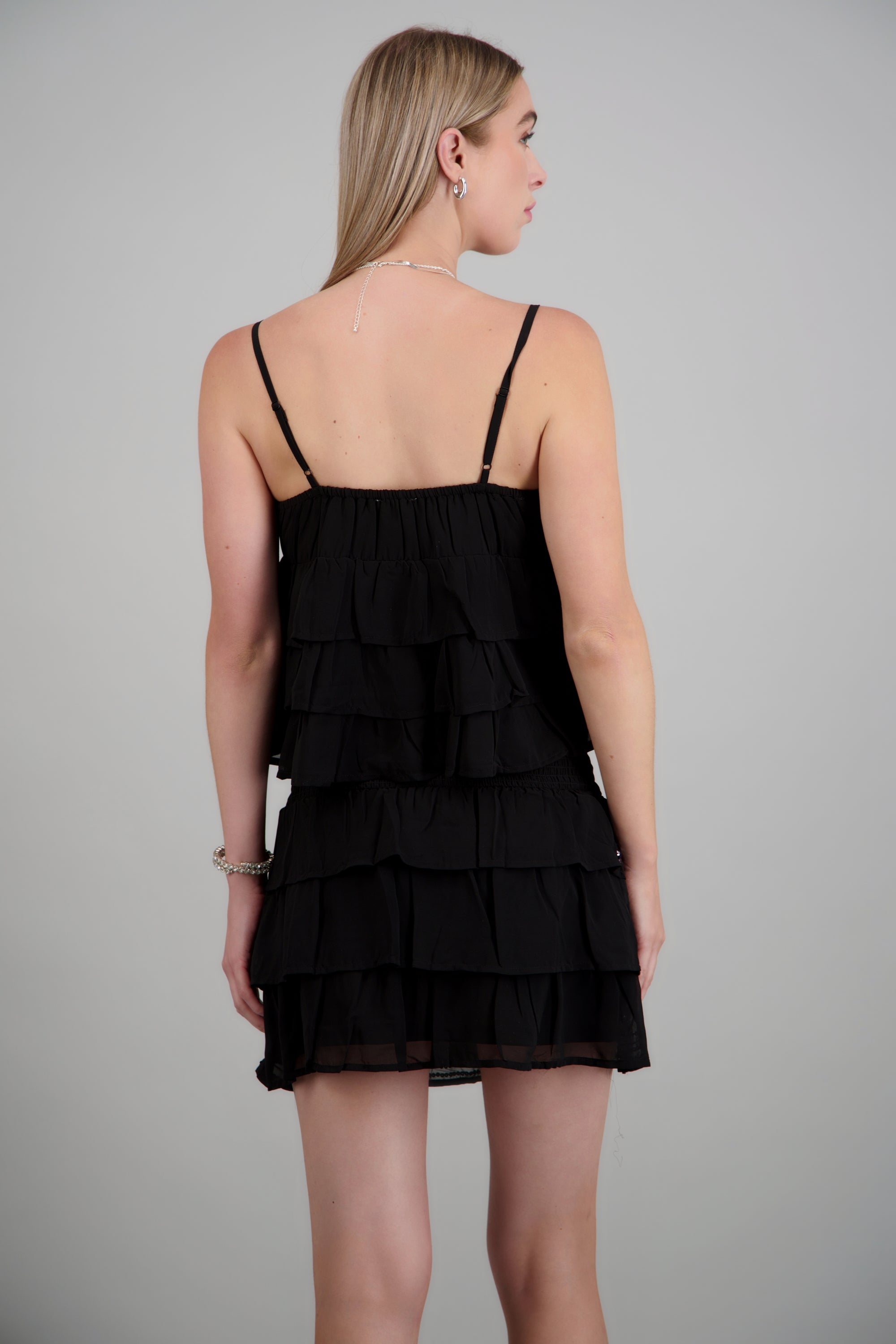 Blusa tirantes olanes con estoperoles NEGRO