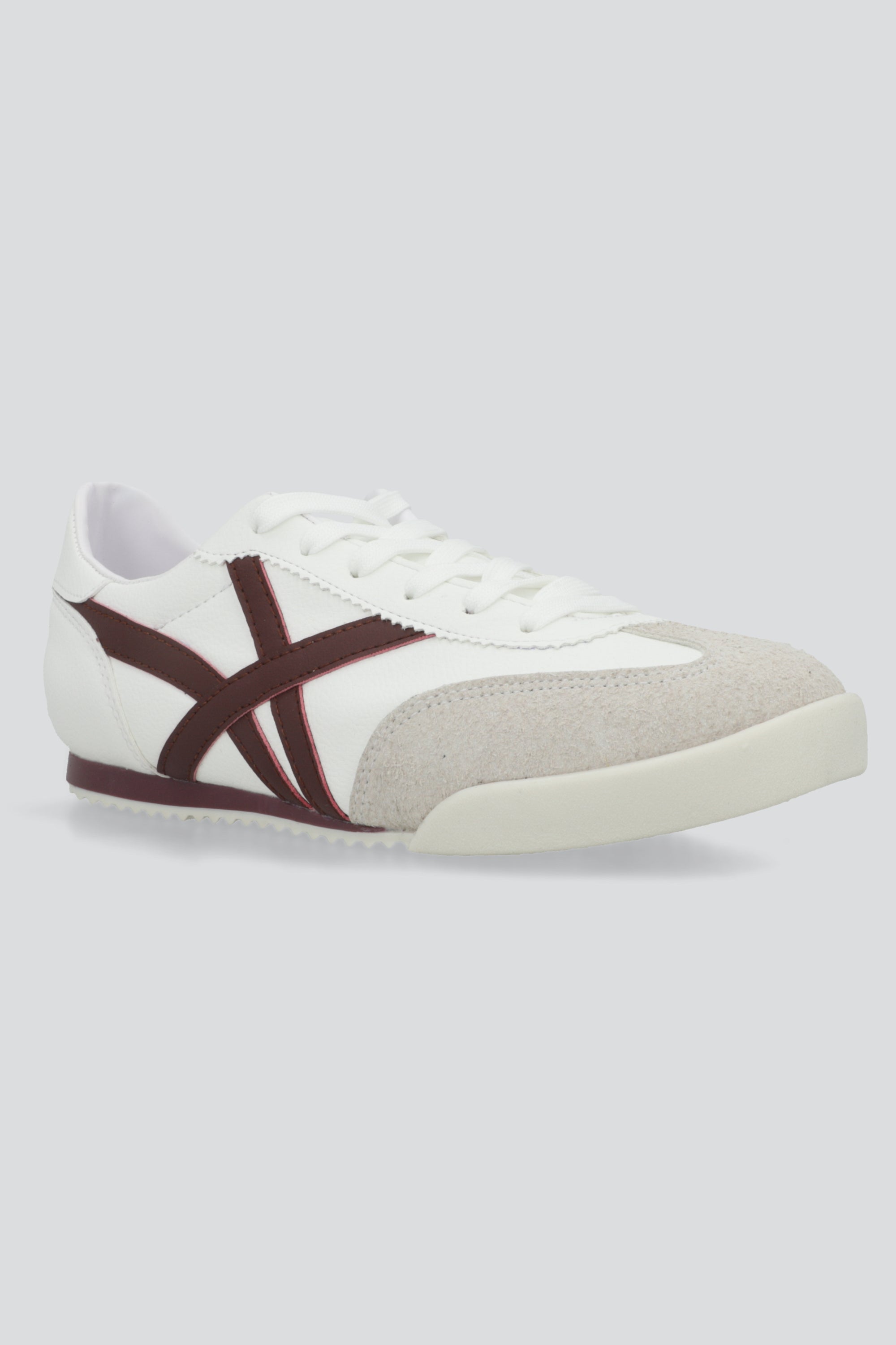 Tenis suela delgada lineas cruzadas VINO