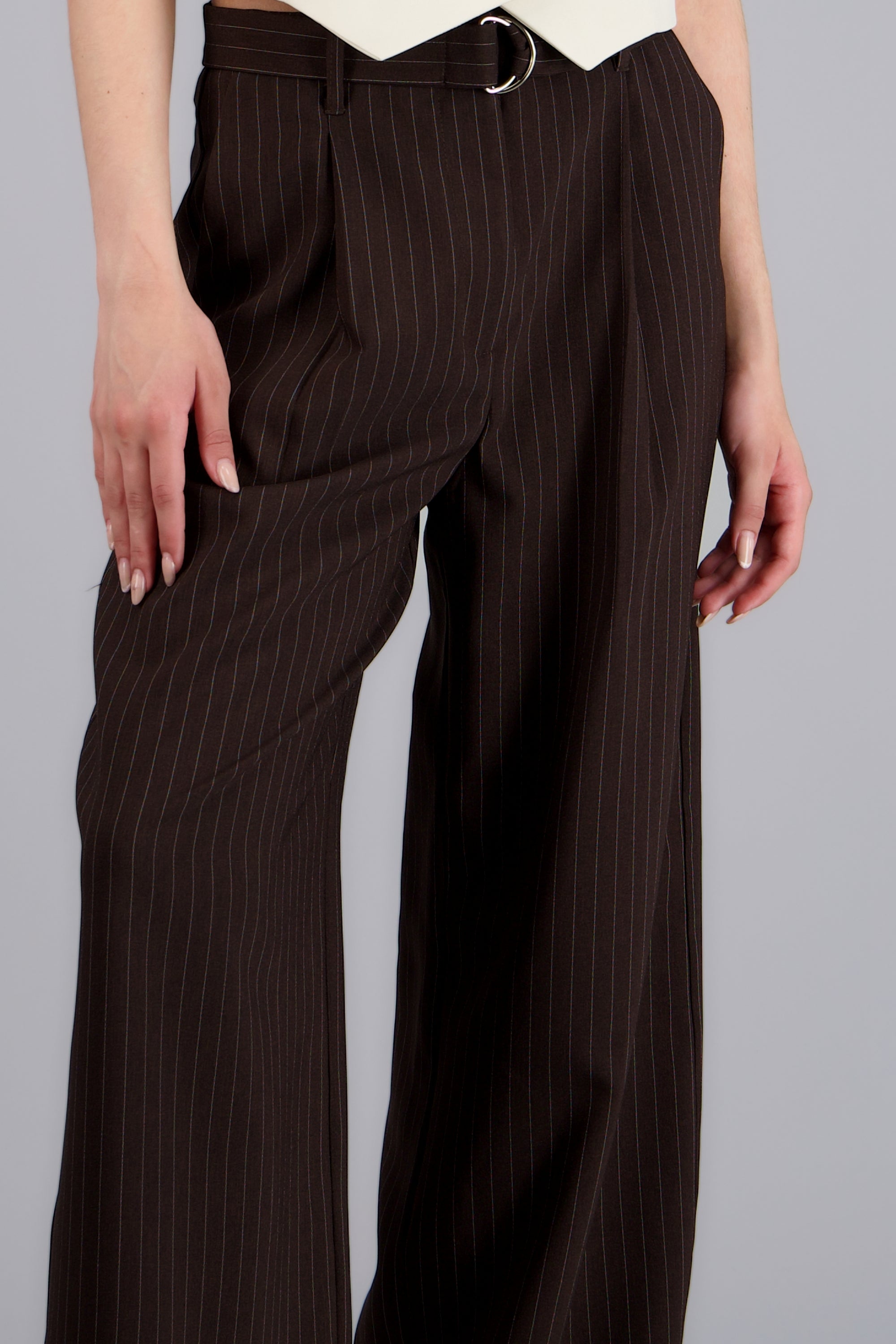 Pantalon rayas detalle cinturon CHOCOLATE