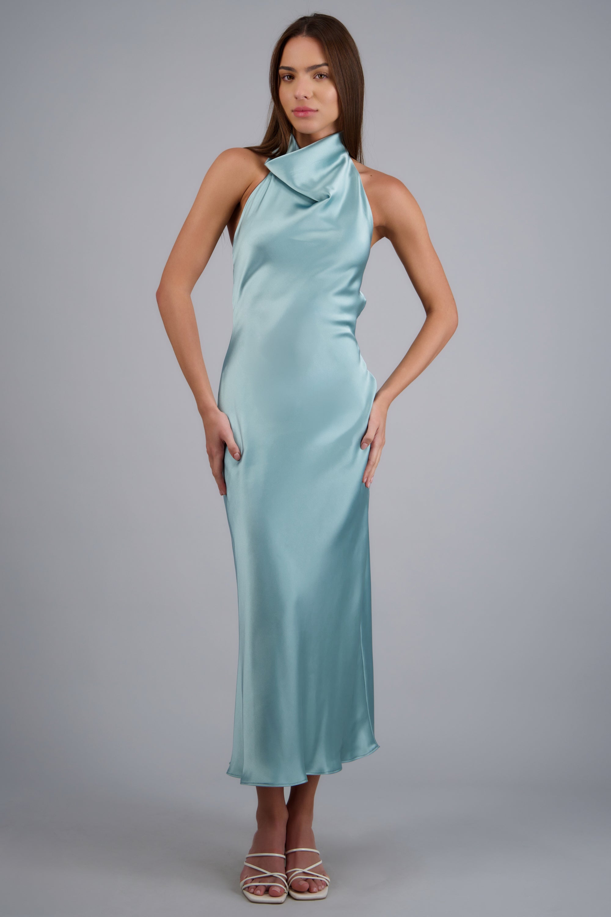 Vestido midi cuello alto espalda descubierta AZUL