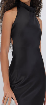 Vestido midi cuello alto espalda descubierta