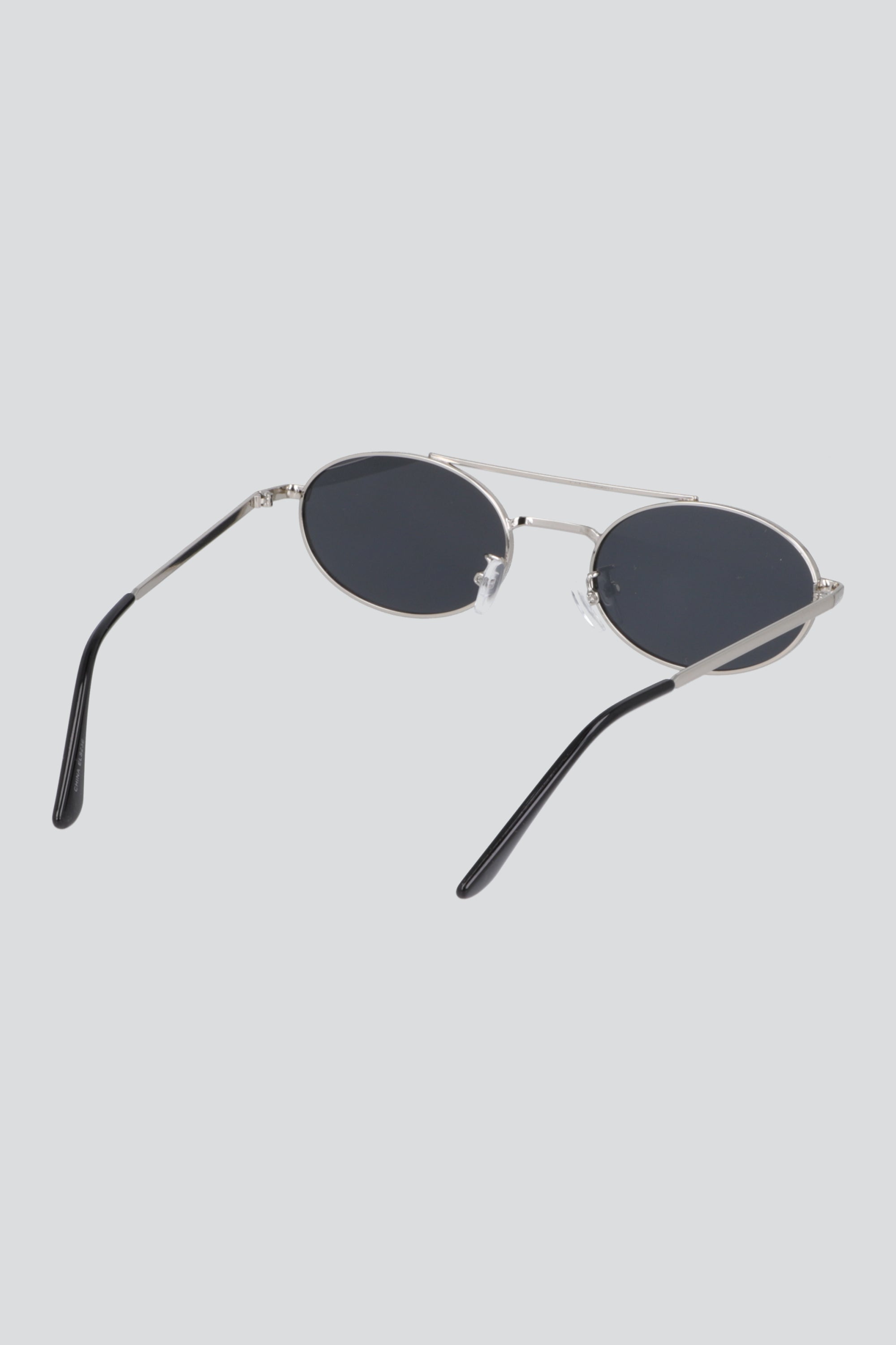Lentes ovalados puente retro