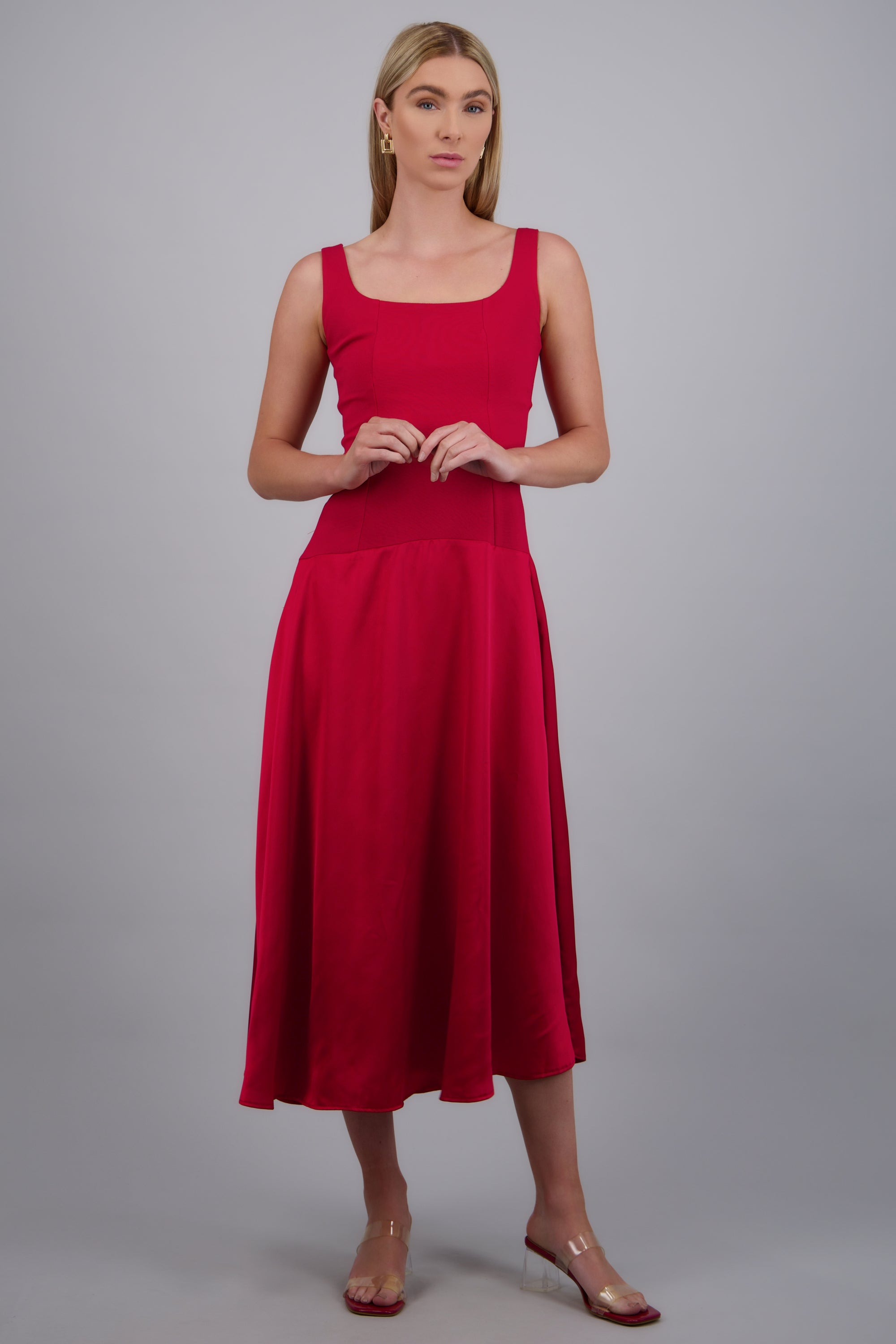 Vestido drop waisted falda satin ROJO