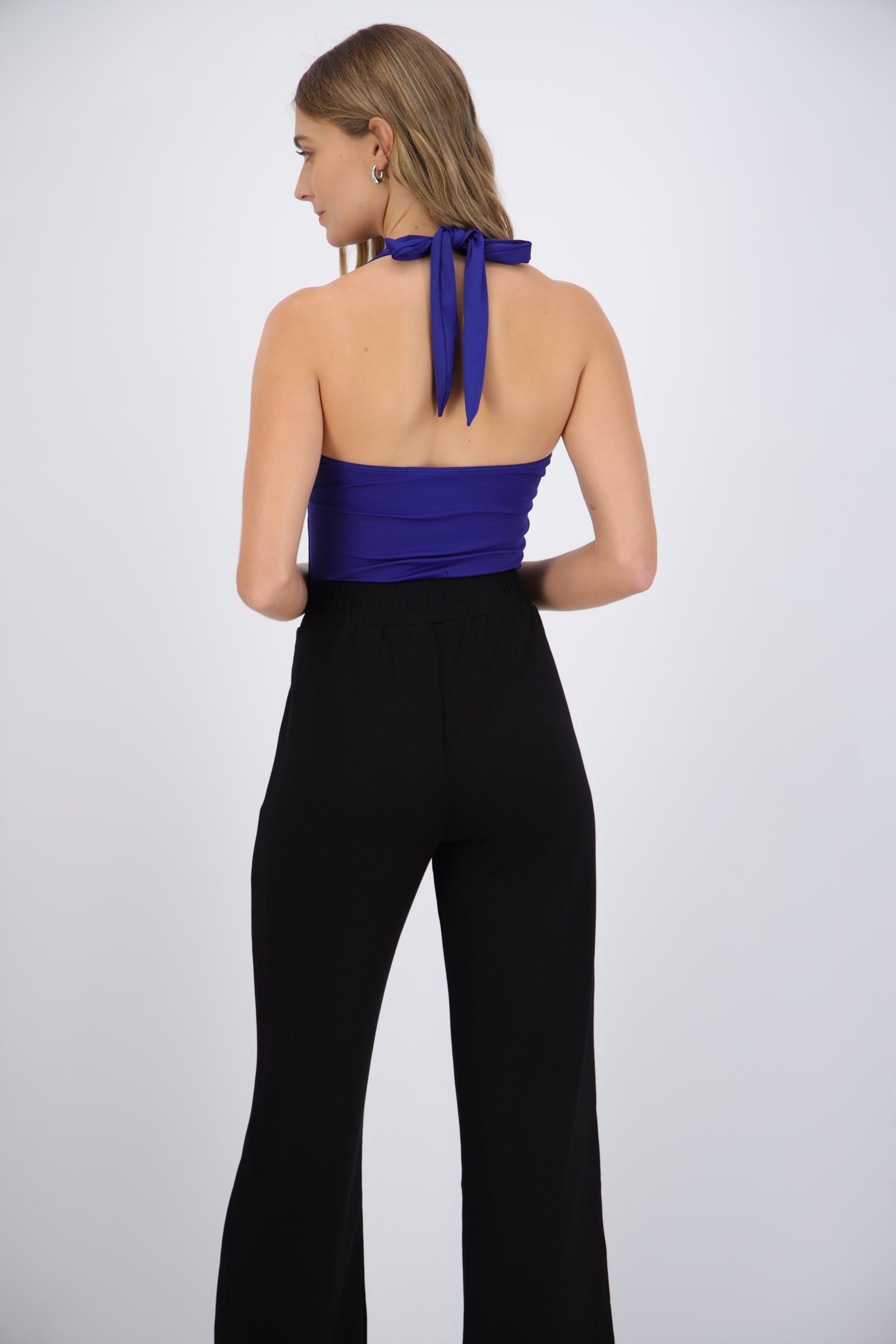 Body halter escote redondo