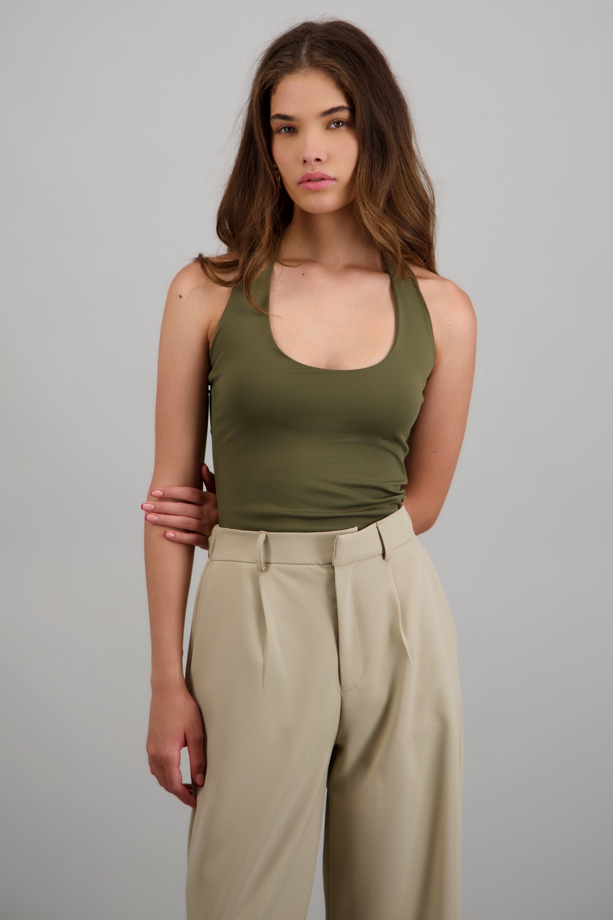 Body halter escote redondo OLIVO