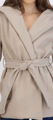 Abrigo soft capucha
