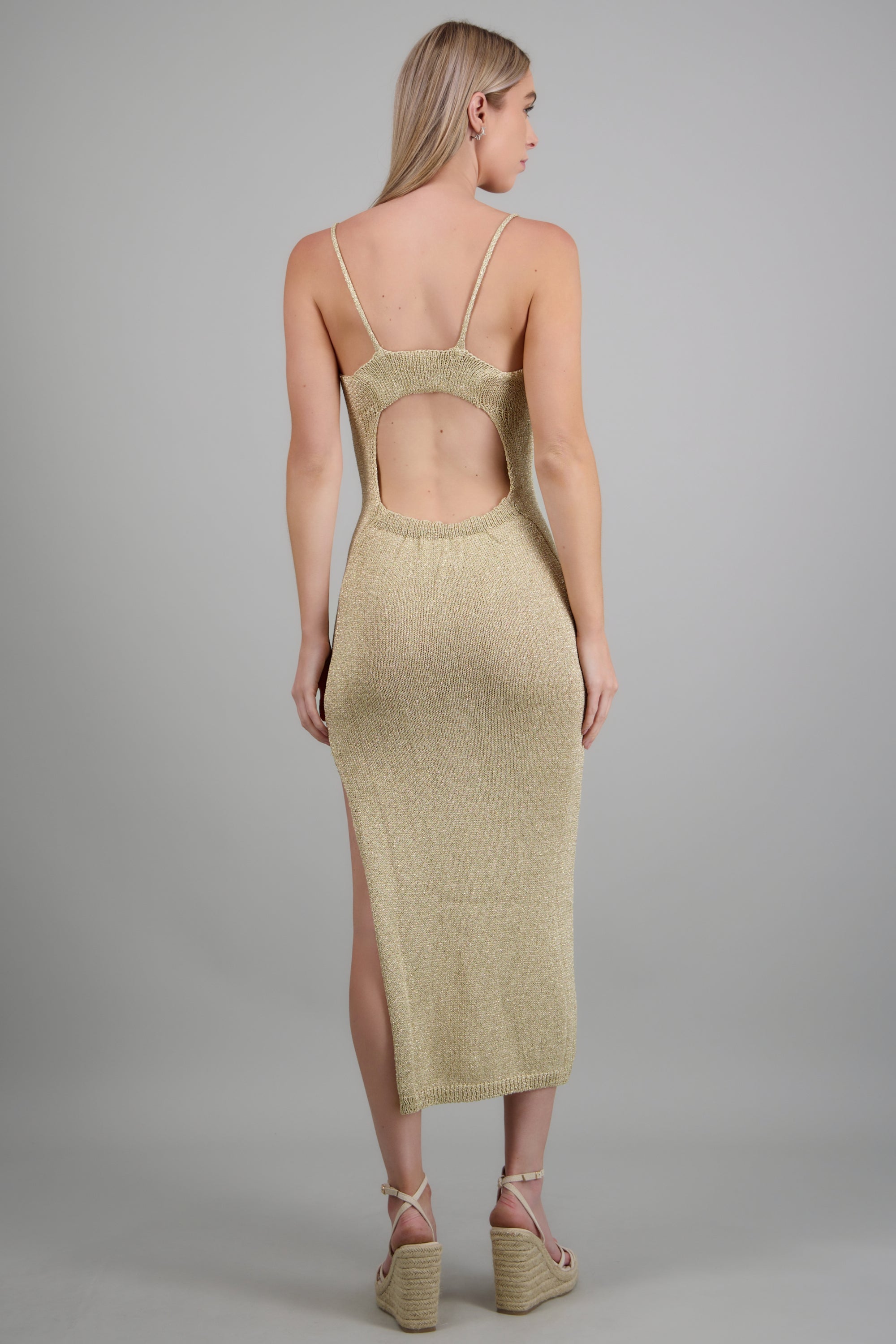 Vestido tejido lurex detalle argolla CREMA