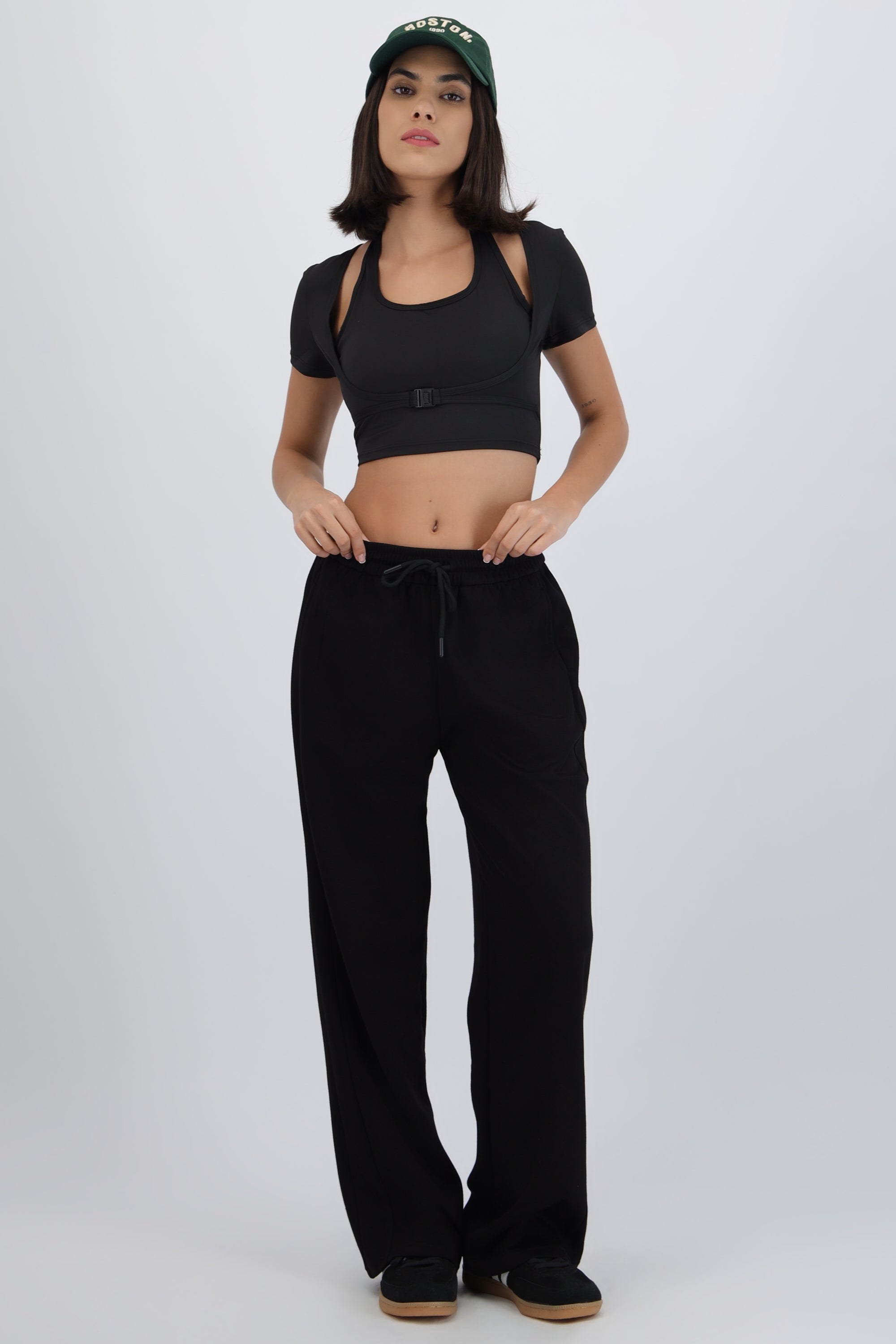 Pants lisos con bolsas