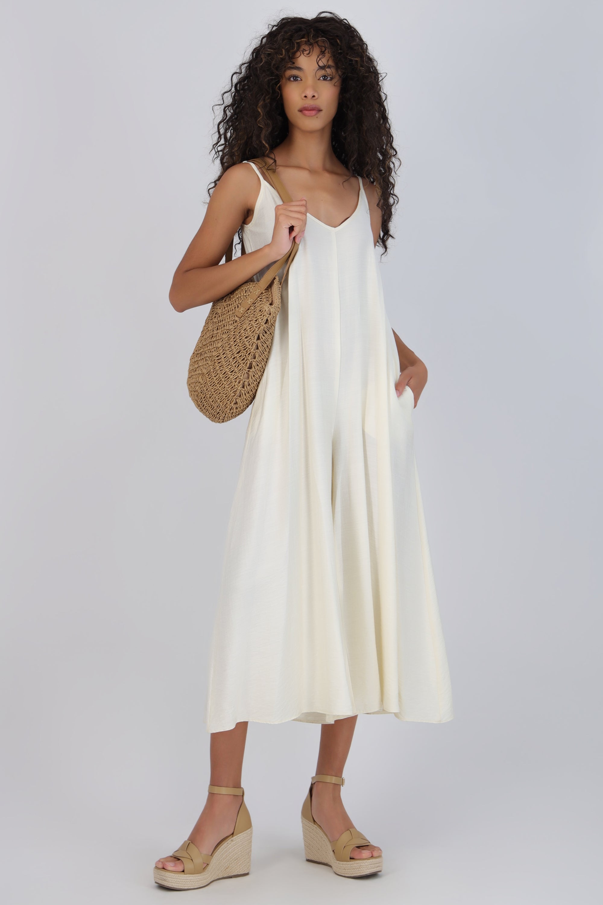 Jumpsuit fluido con bolsas