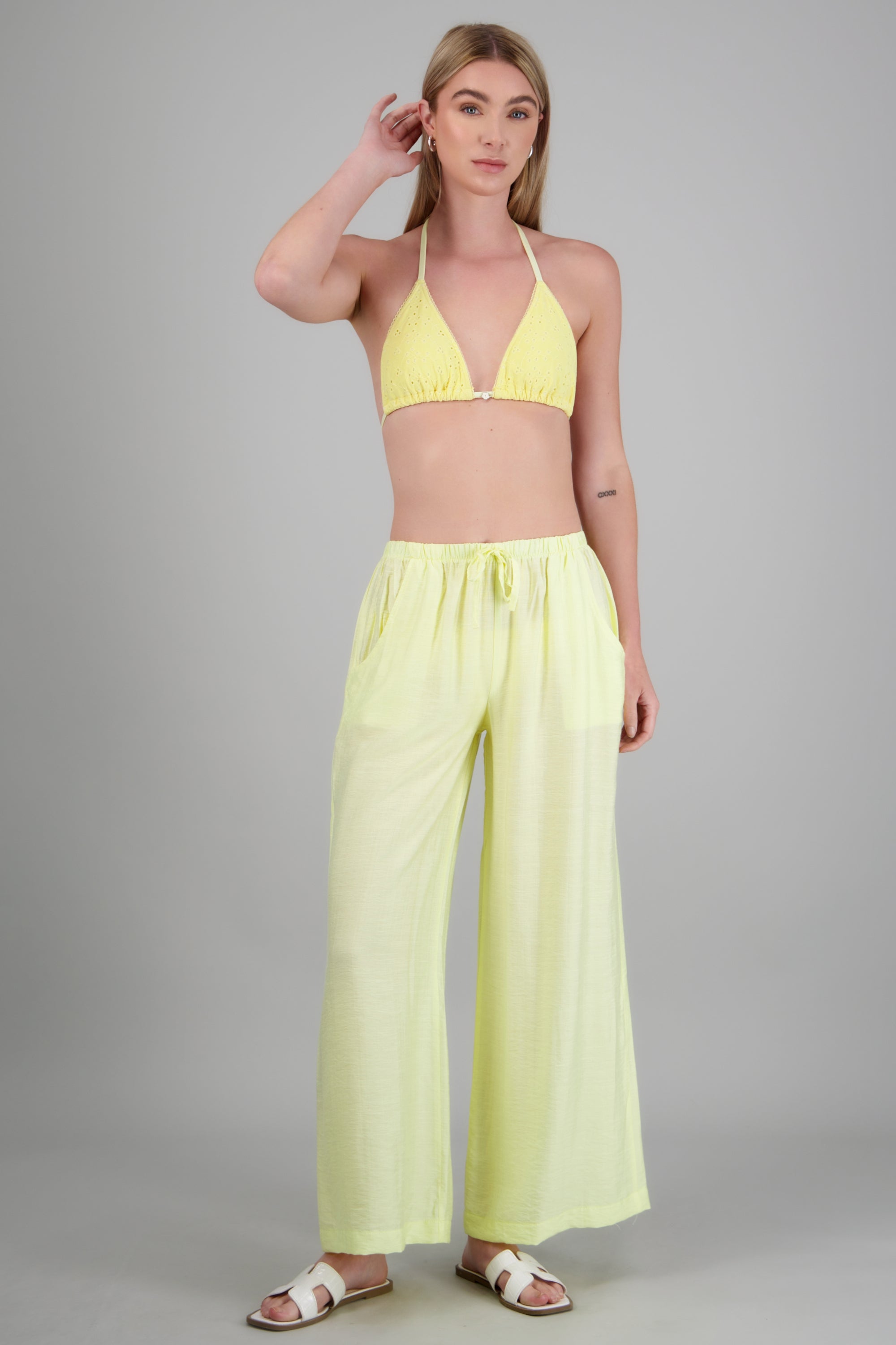 PASTEL YELLOW