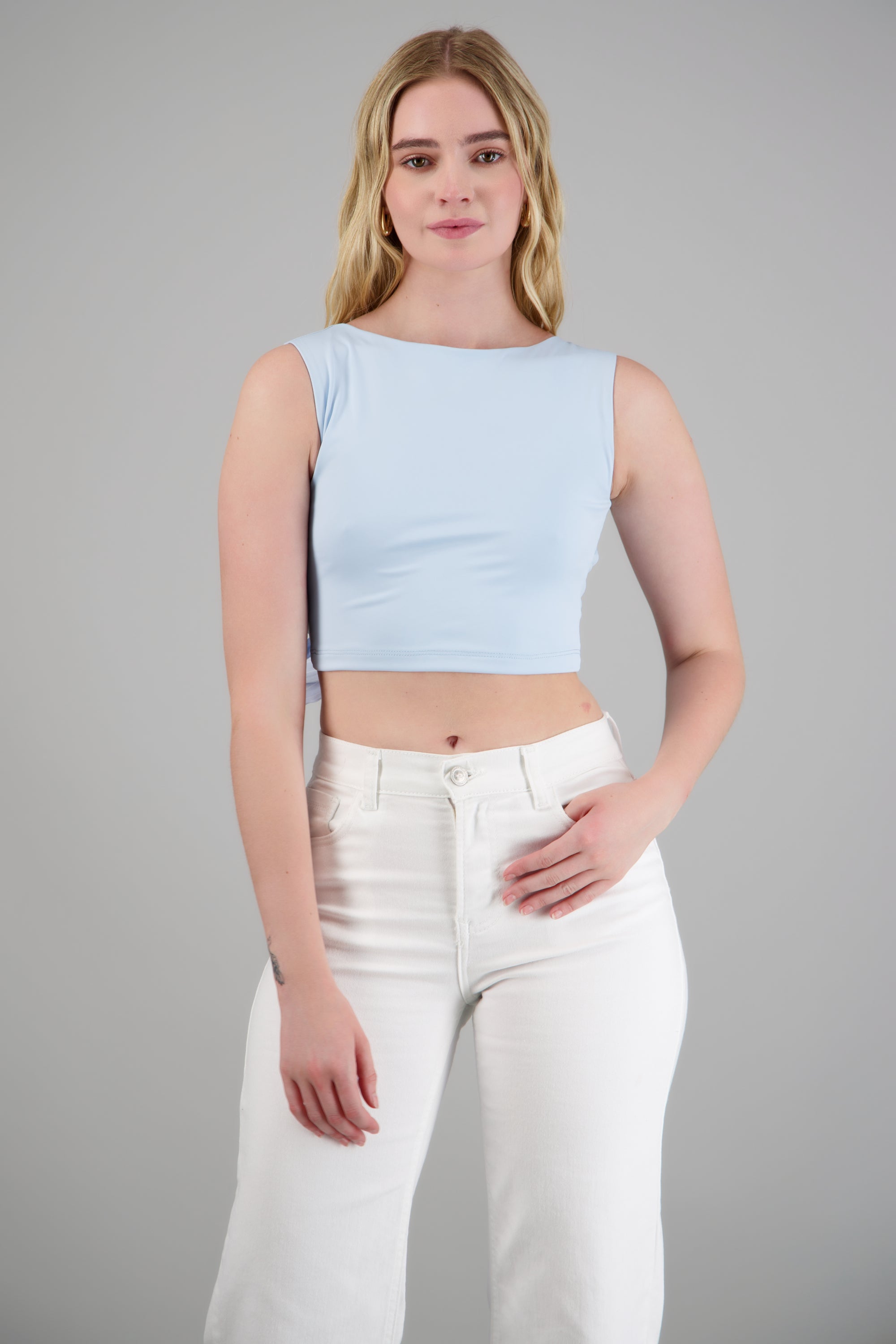 Top espalda descubierta detalle moño AZUL PASTEL