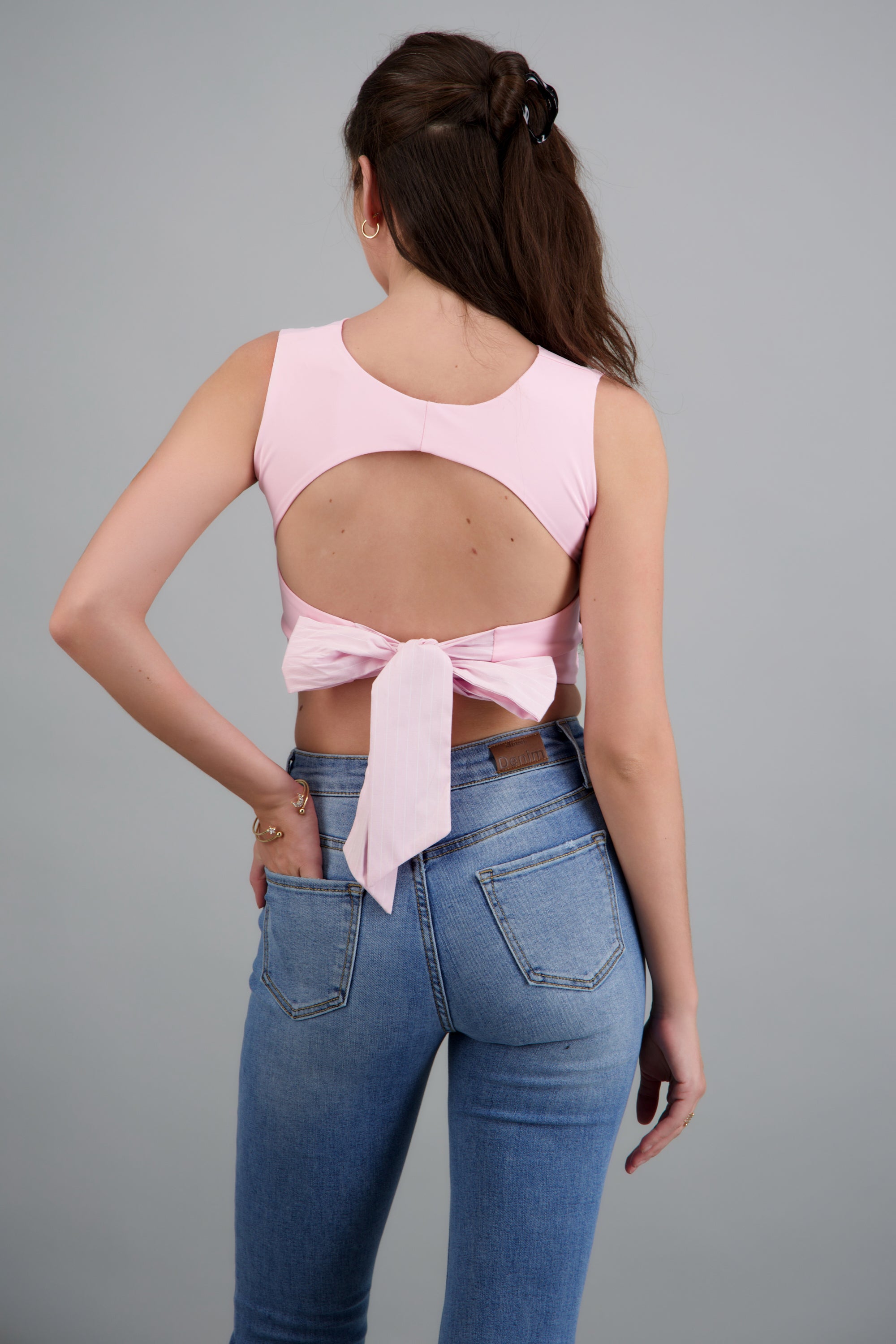 Top espalda descubierta detalle moño ROSA PASTEL