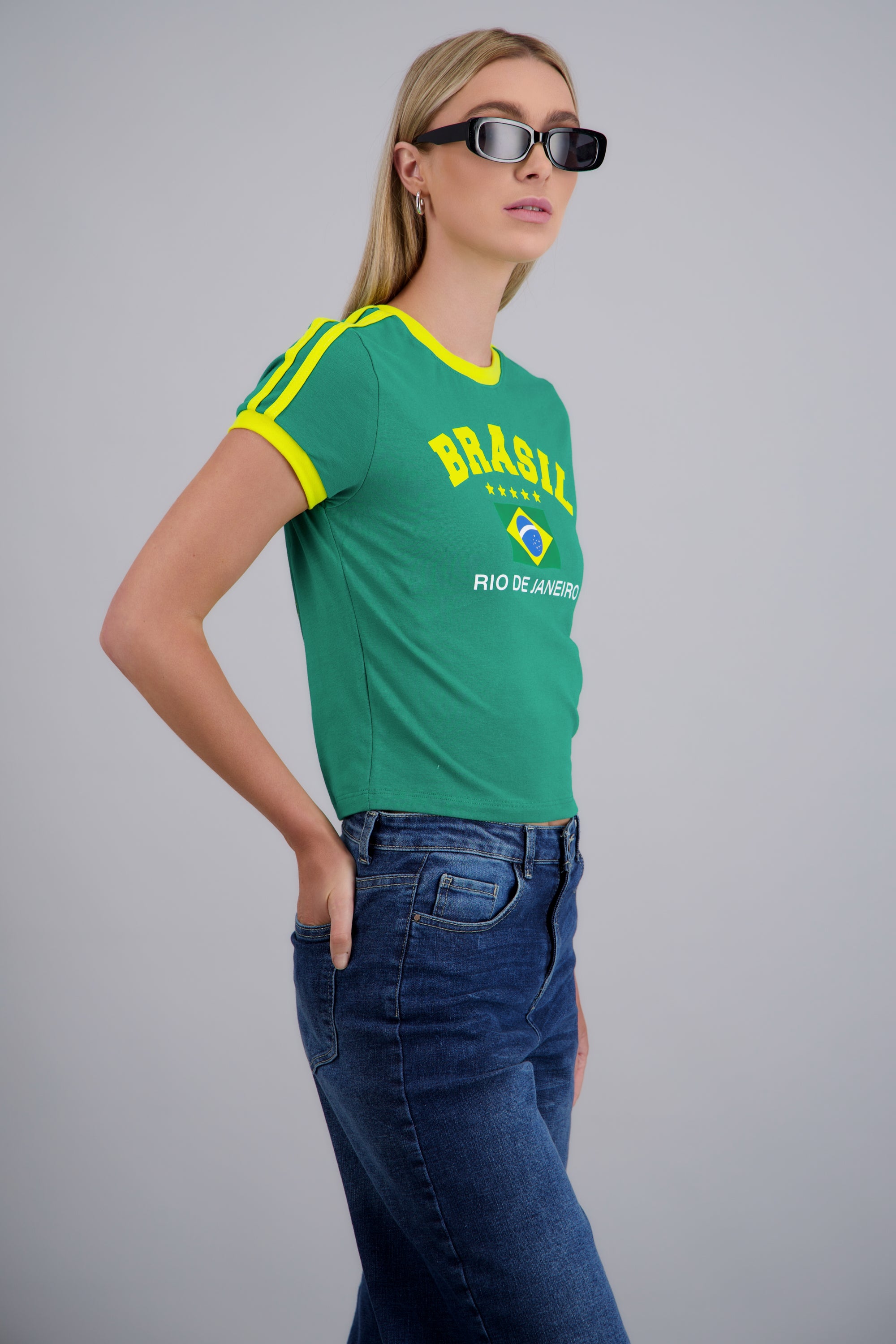 Playera corta contraste Brasil VERDE COMBO