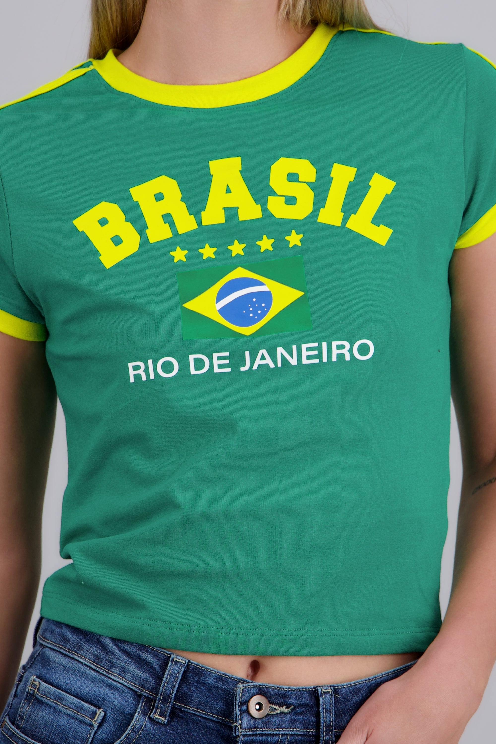 Playera corta contraste Brasil VERDE COMBO