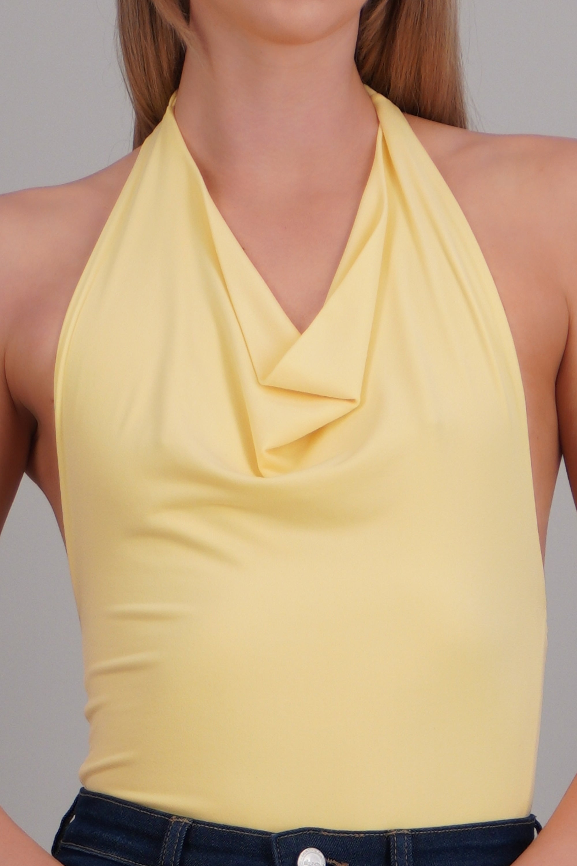 Bodysuit halter escote cascada drapeado AMARILLO PASTEL