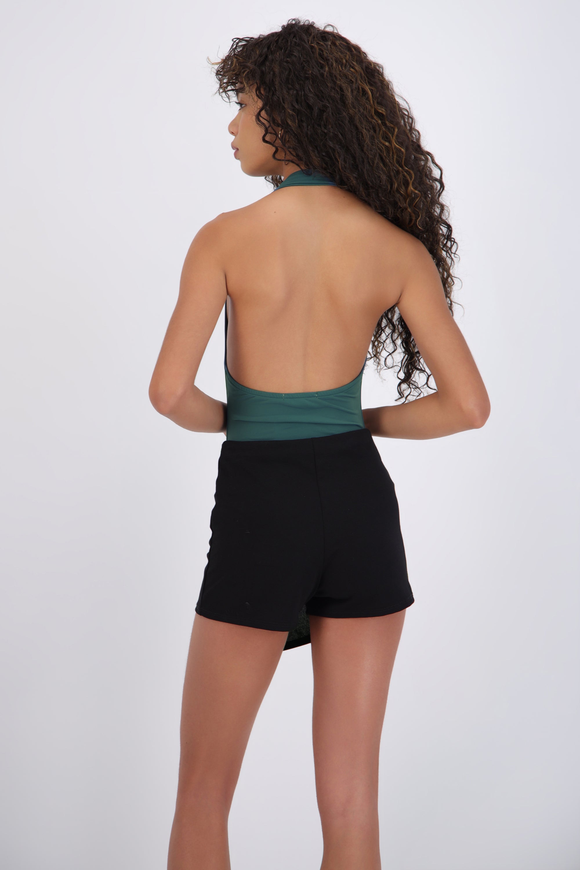 Bodysuit halter escote cascada drapeado