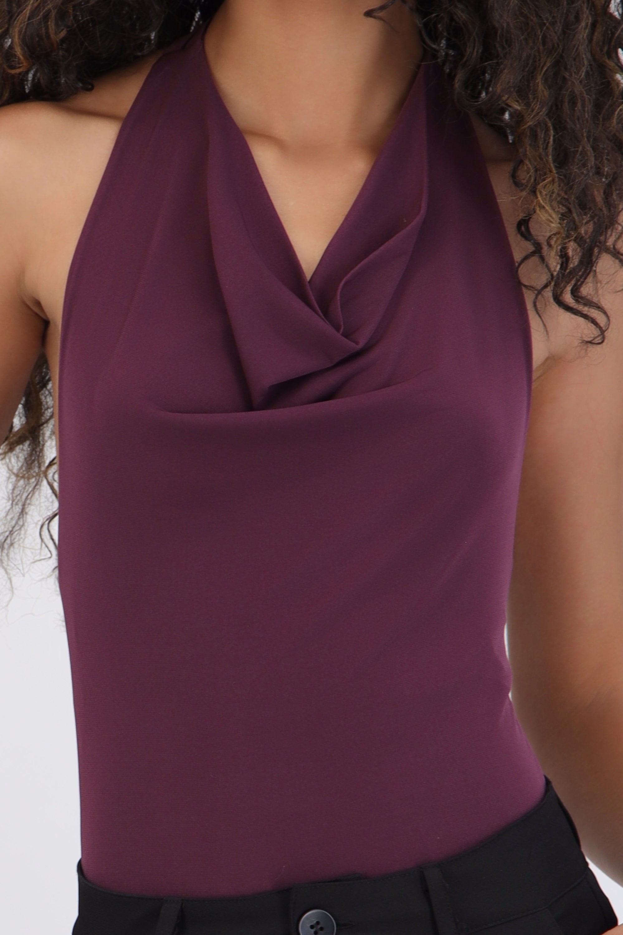 Bodysuit halter escote cascada drapeado