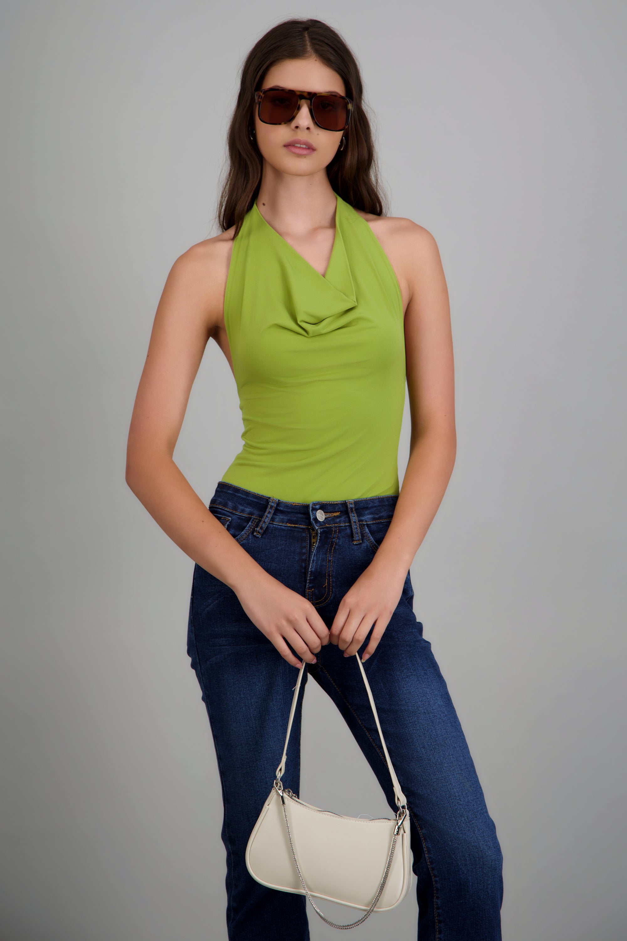 APPLE GREEN