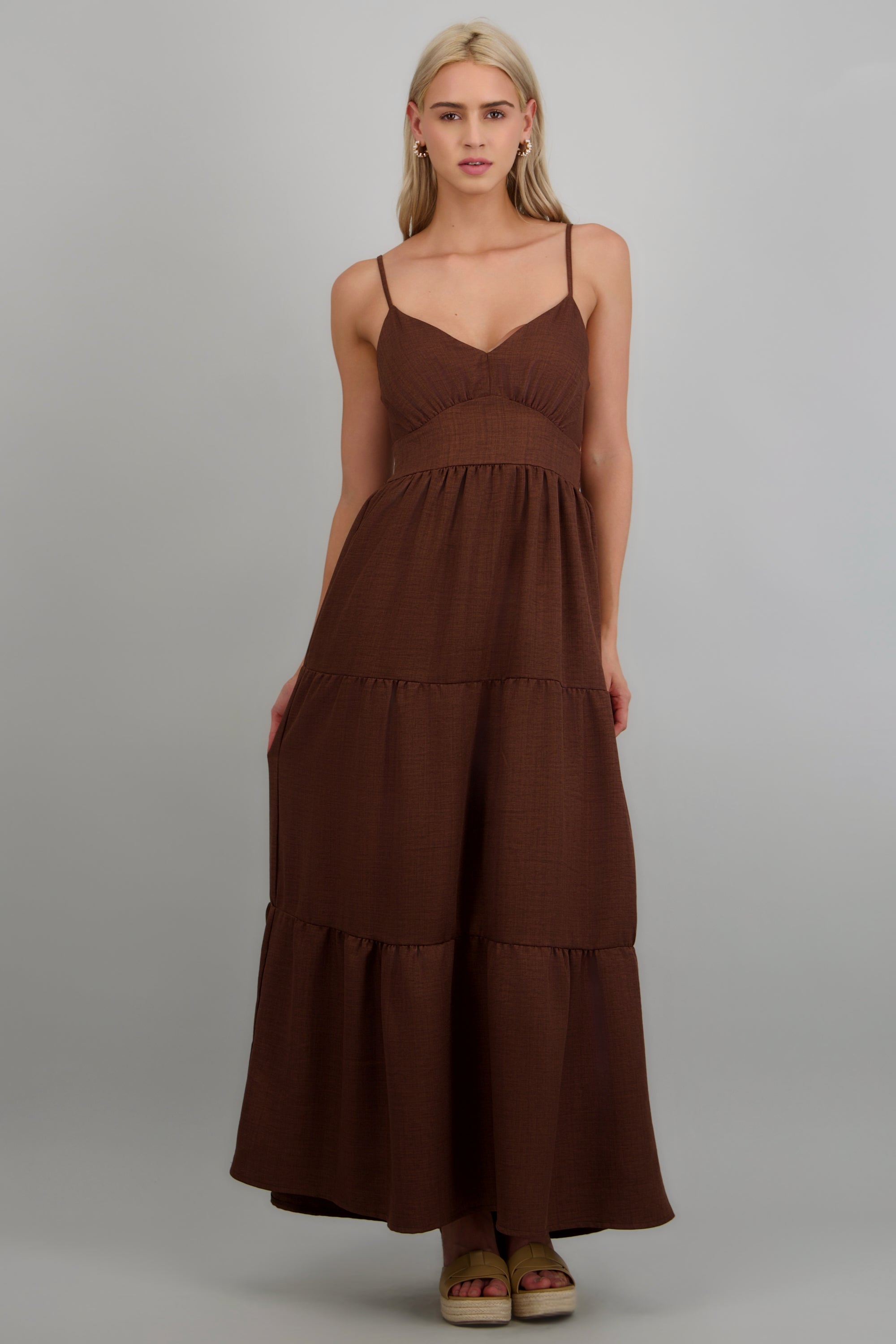 Vestido maxi detalle espalda CHOCOLATE