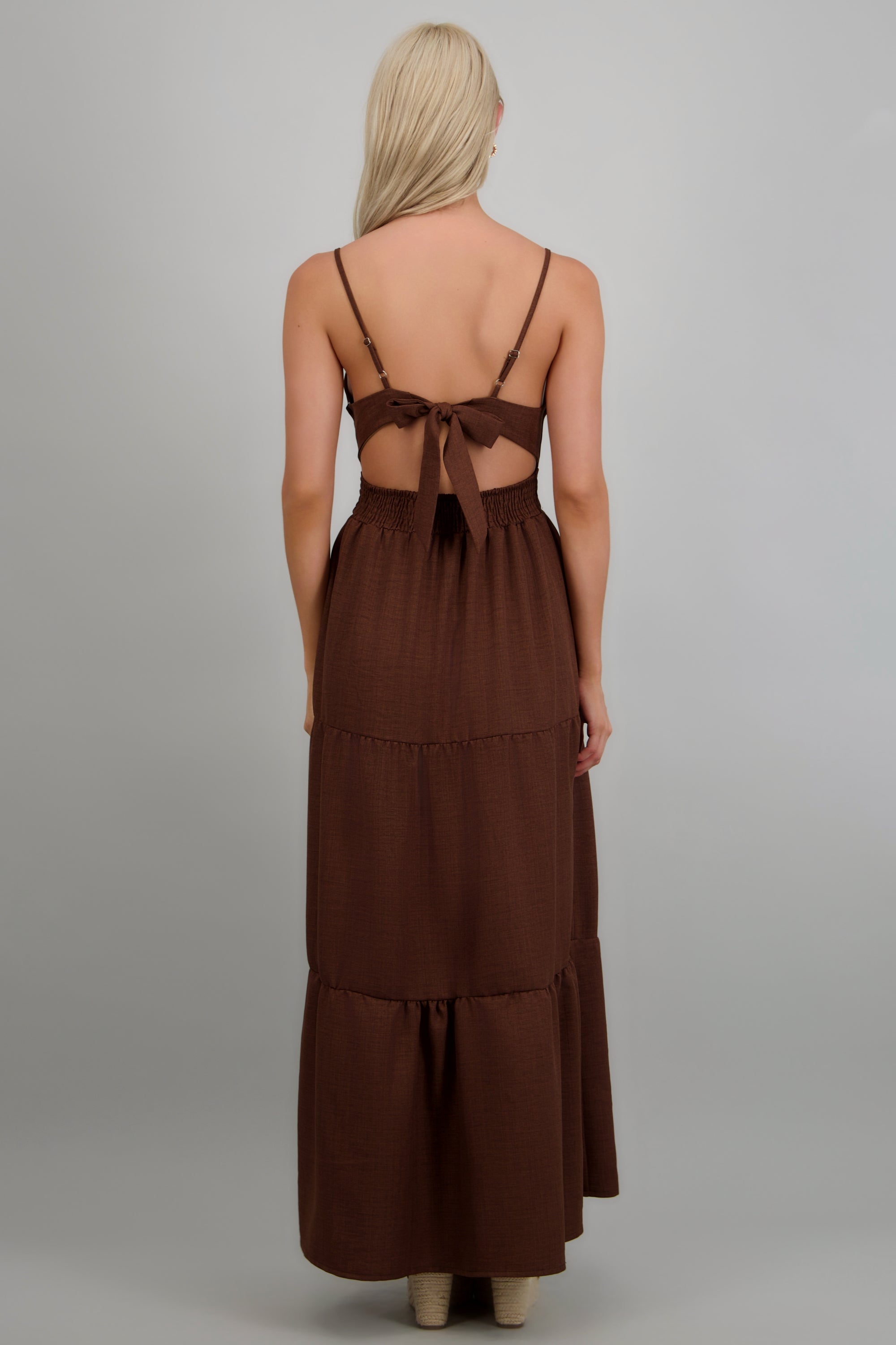 Vestido maxi detalle espalda CHOCOLATE