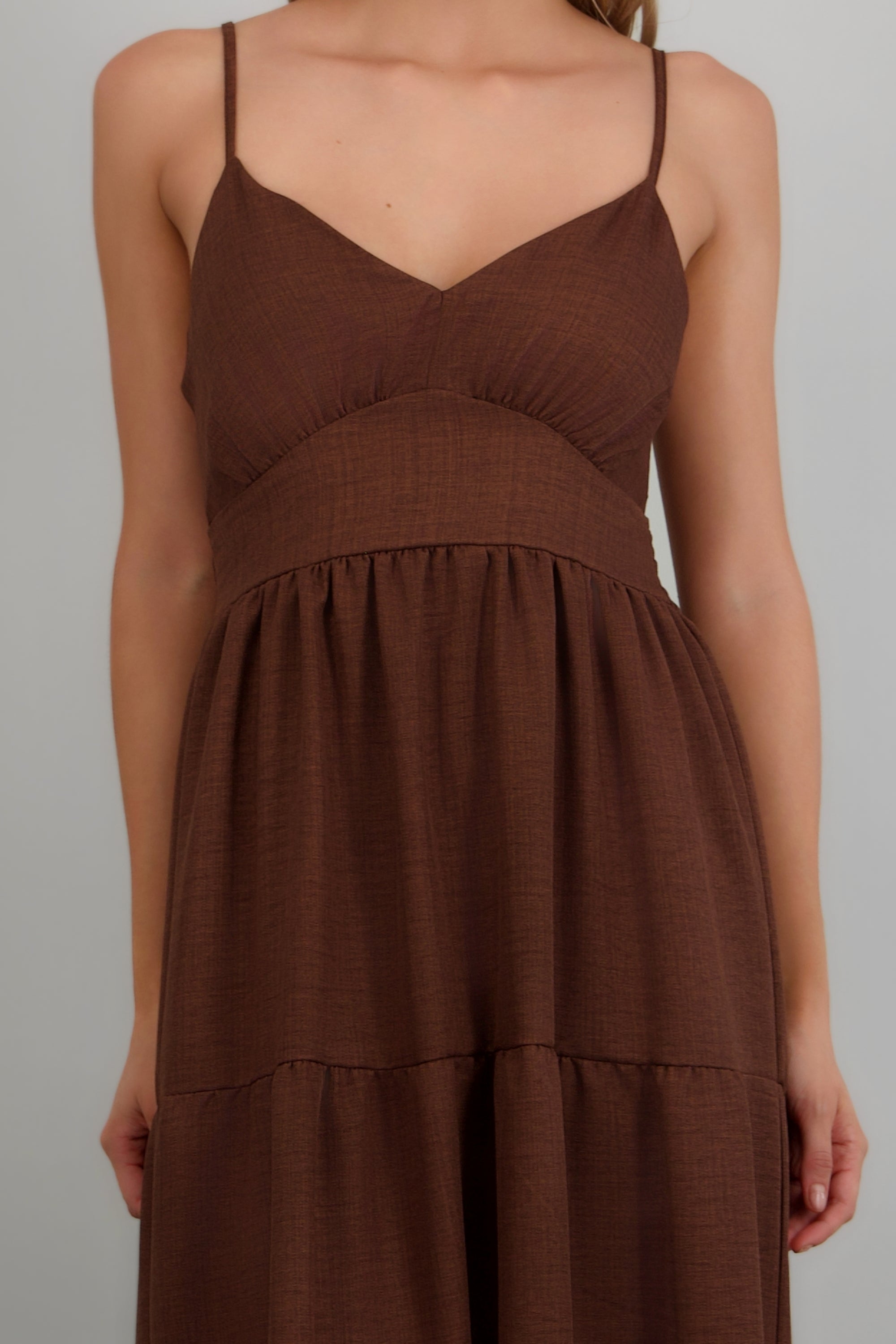Vestido maxi detalle espalda CHOCOLATE