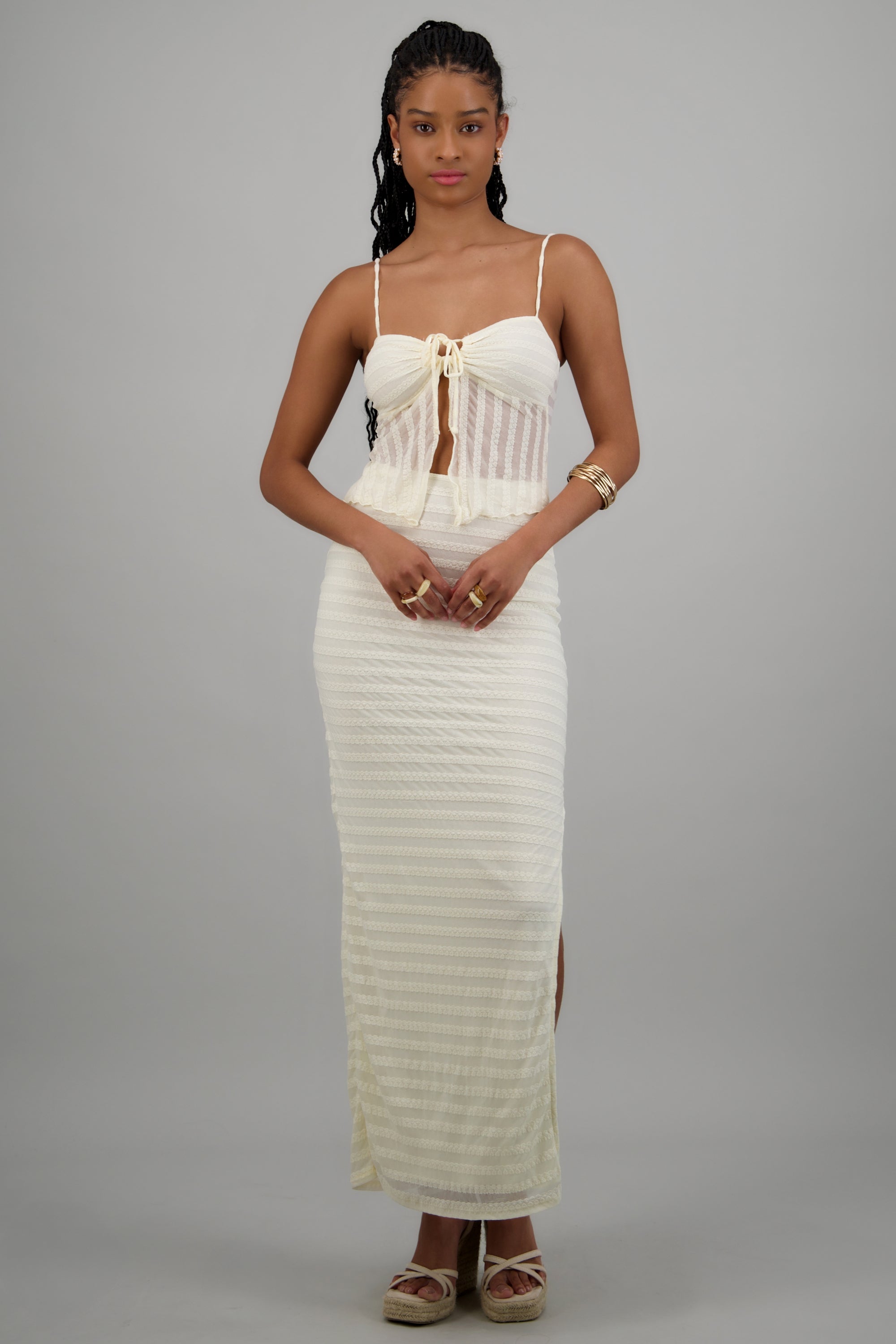 Vestido tirantes midi encaje textura CREMA