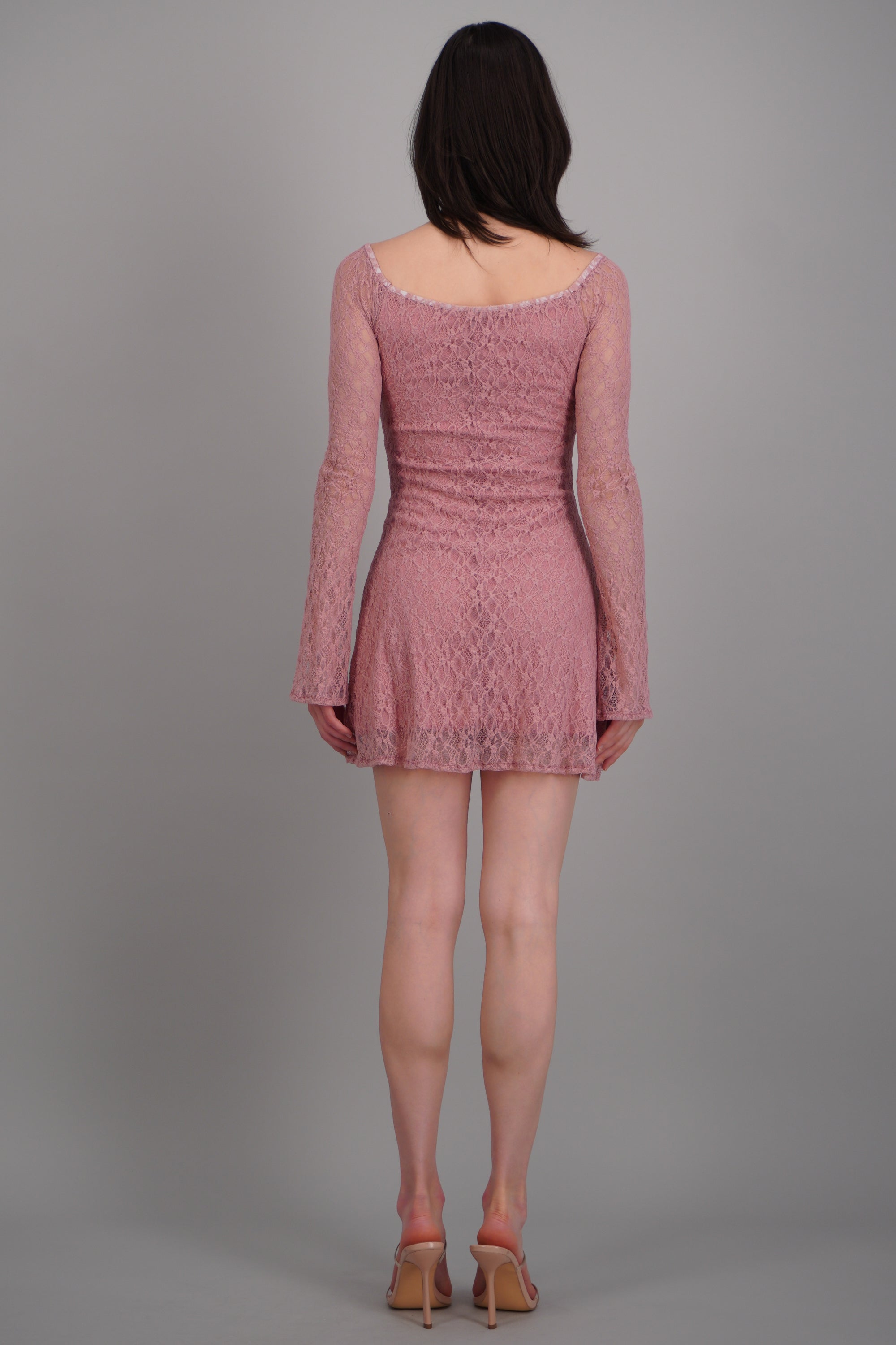 Vestido corto manga larga encaje ROSA PASTEL