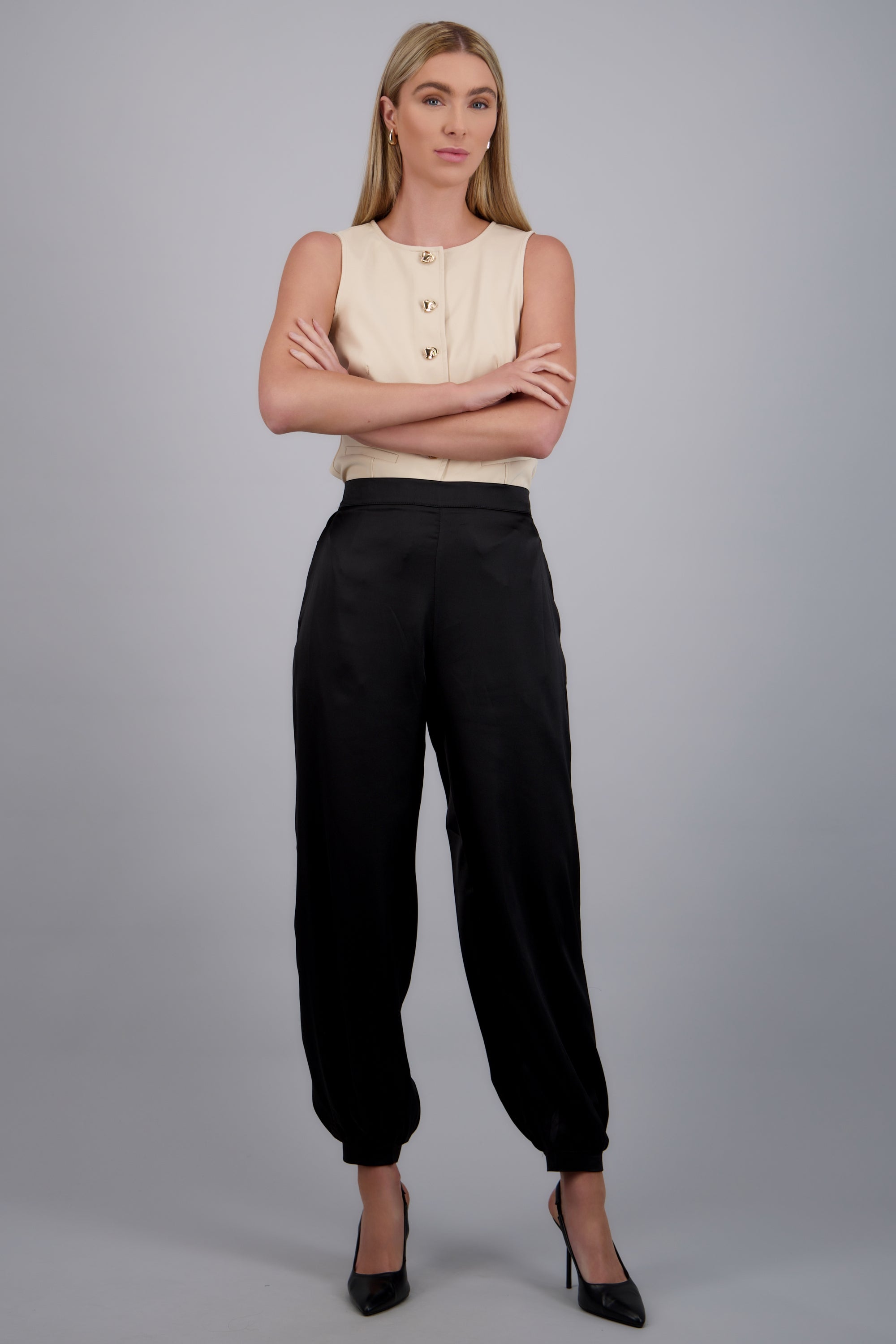 Pantalón balloon satinado NEGRO