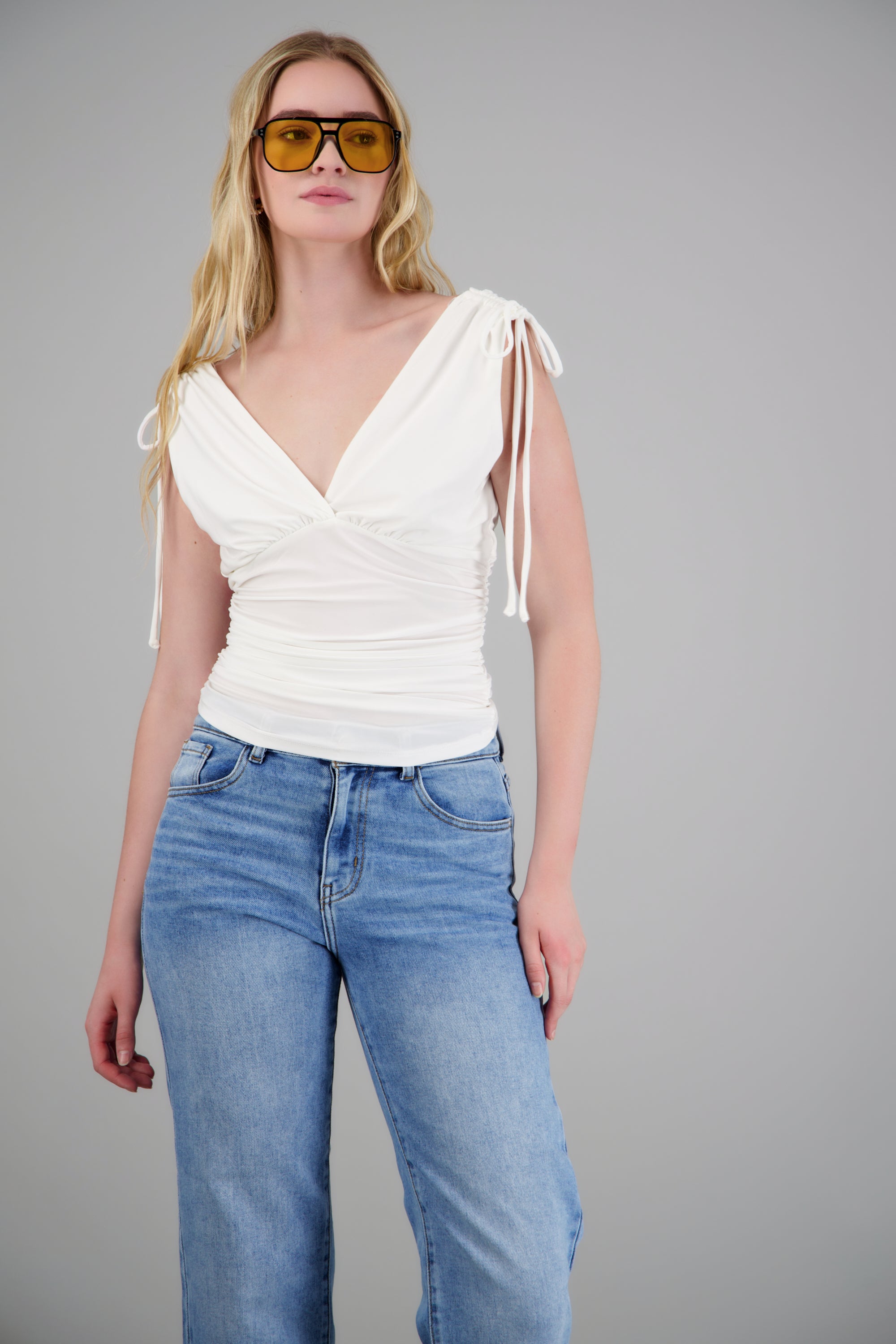 Top escote v detalle jaretas drapeado BLANCO