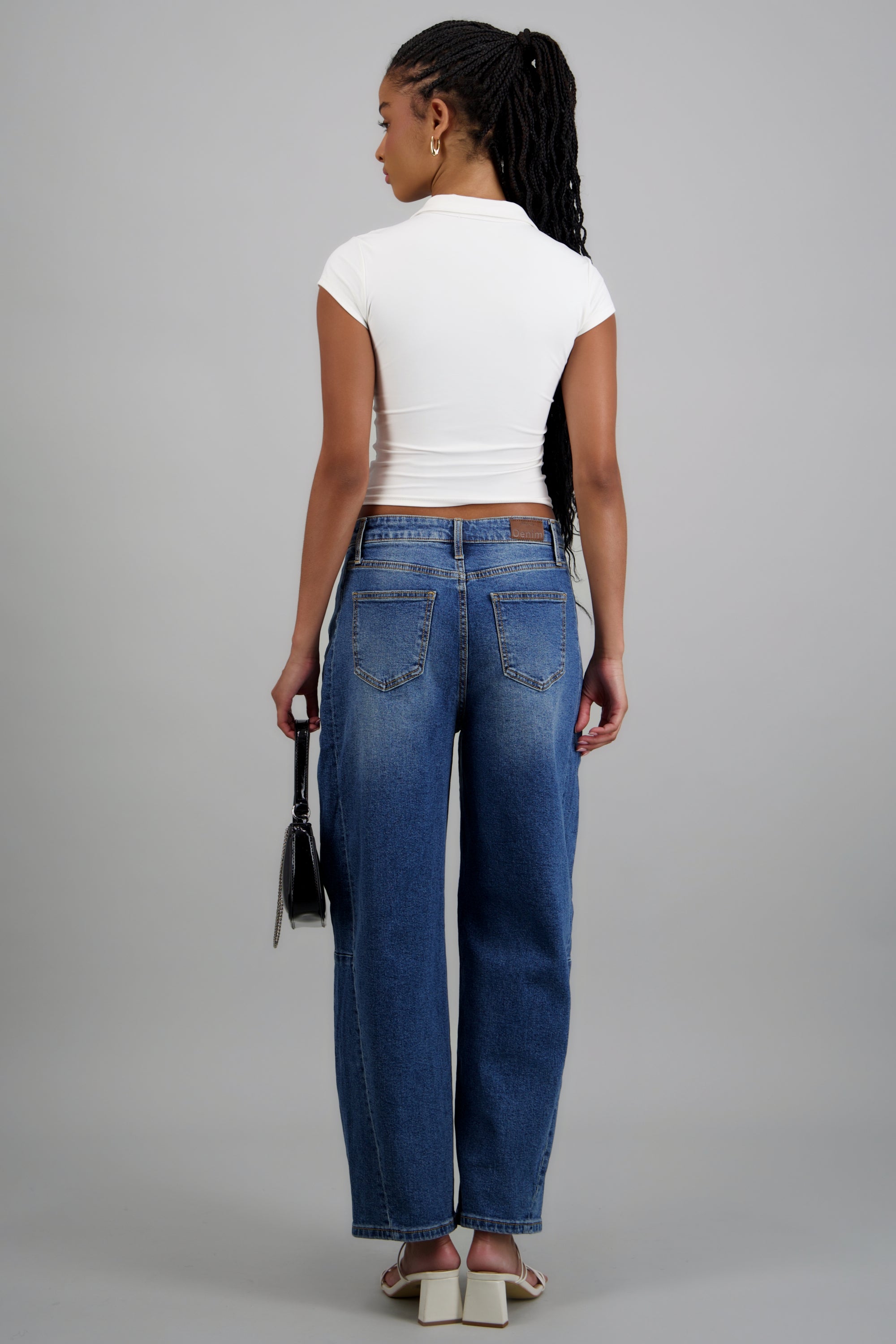 Jeans barrel costuras MEDIUM WASH