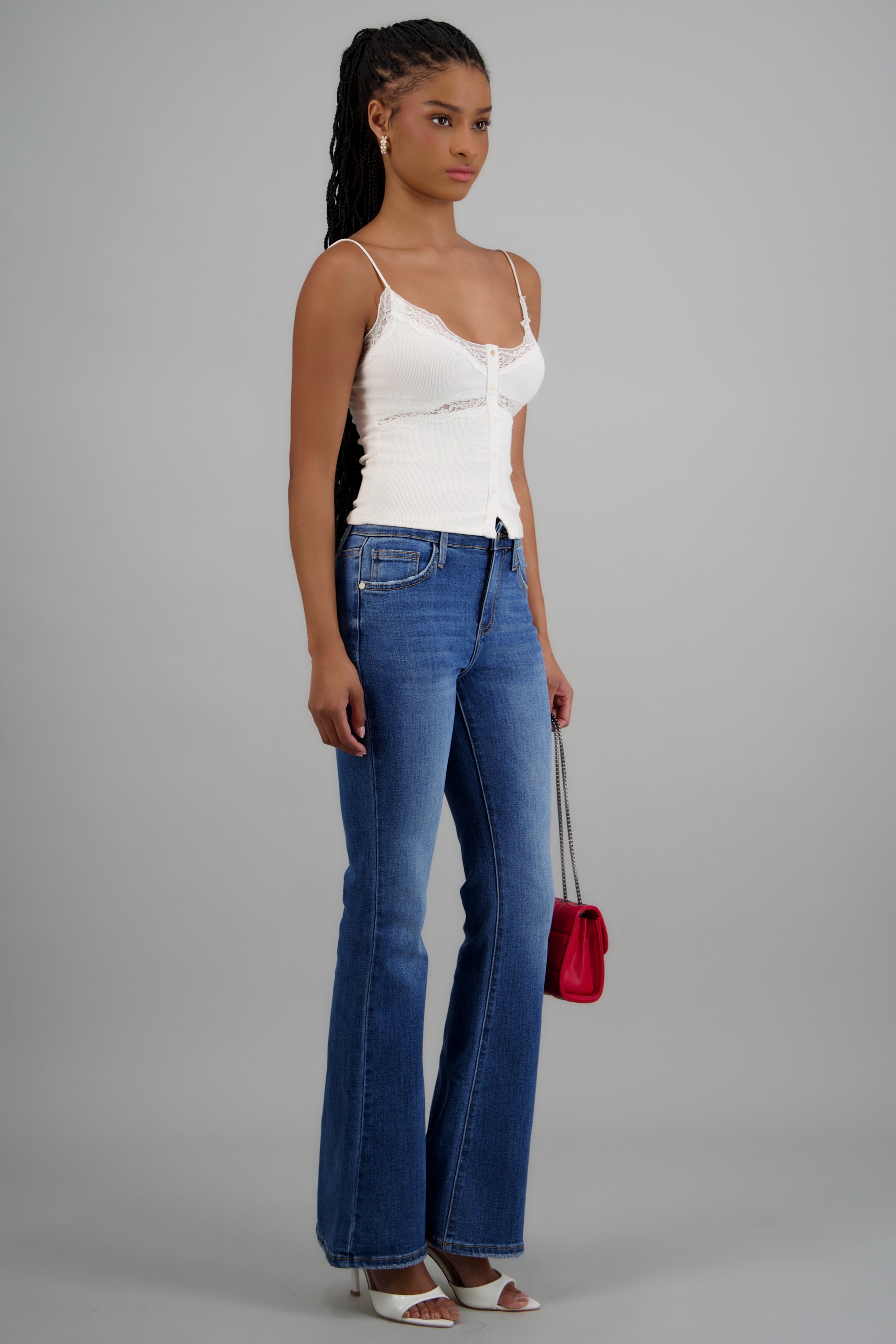 Jeans flare básicos MEDIUM WASH