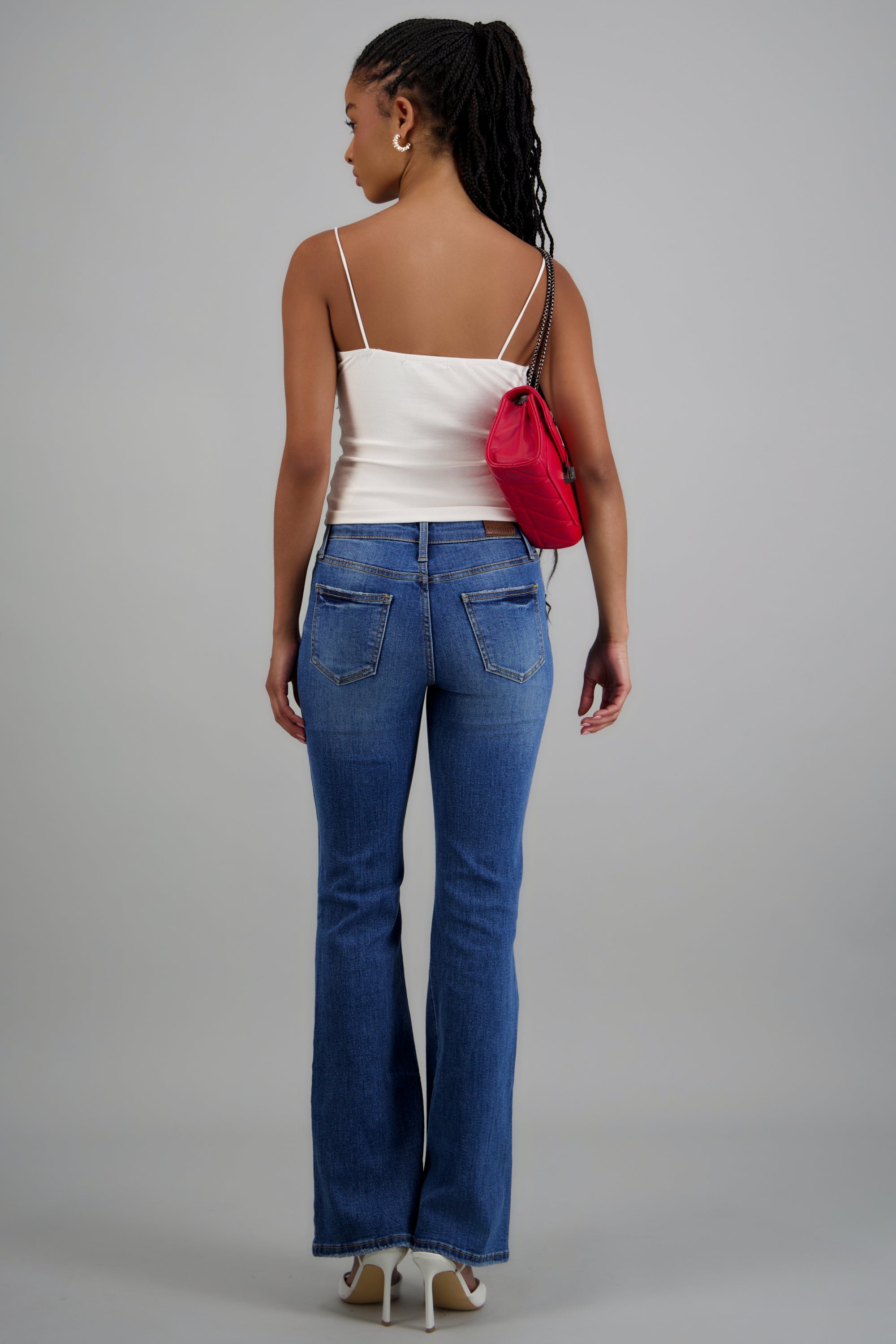 Jeans flare básicos MEDIUM WASH