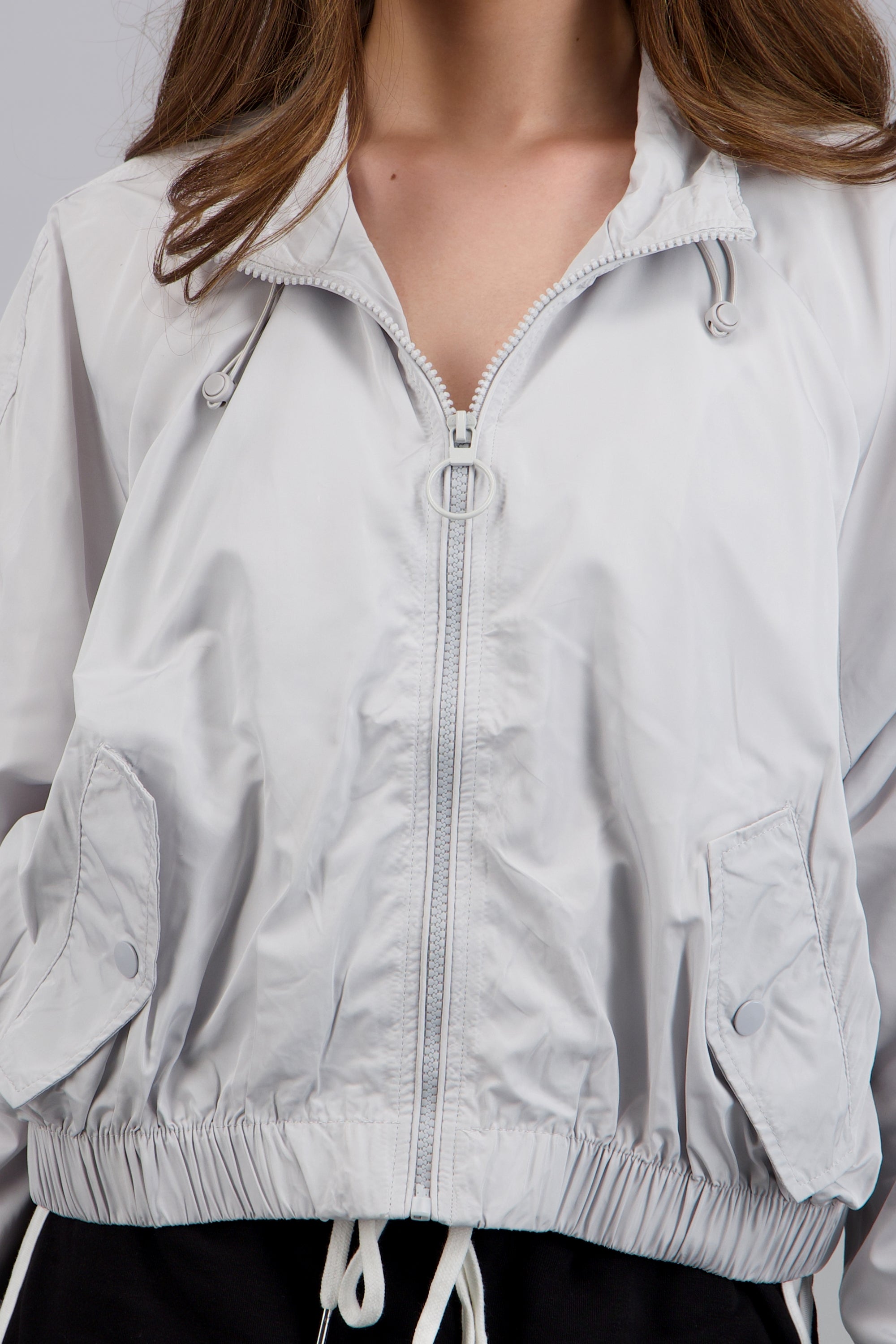 Chamarra deportiva ligera GRIS CLARO