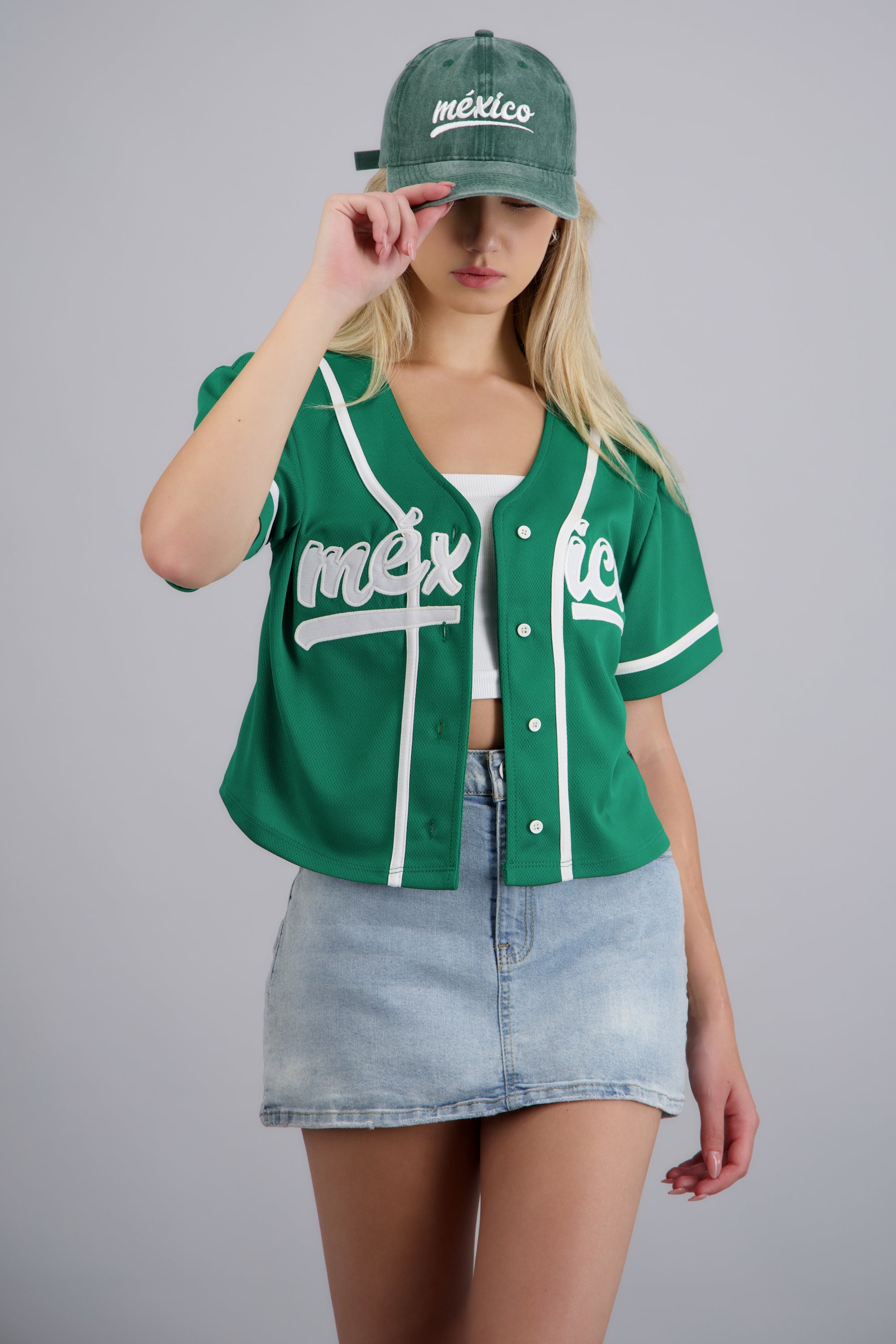 GREEN