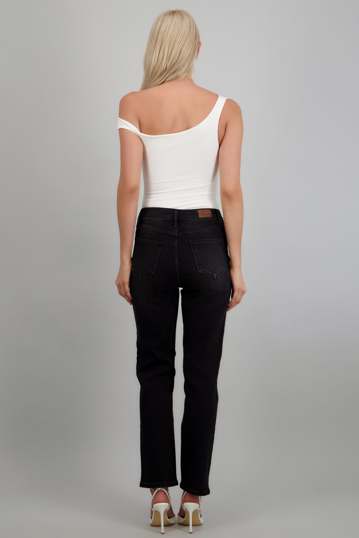 Straight jeans básicos NEGRO