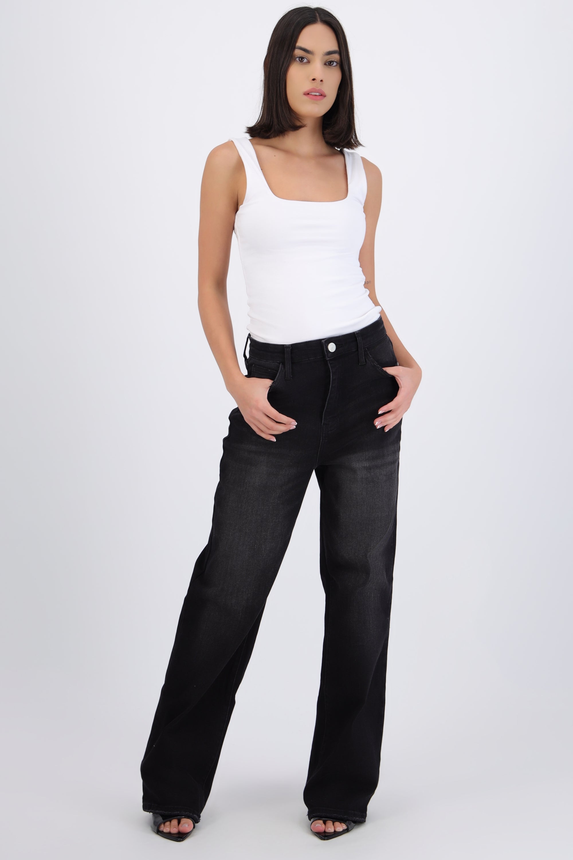 Wide leg jeans