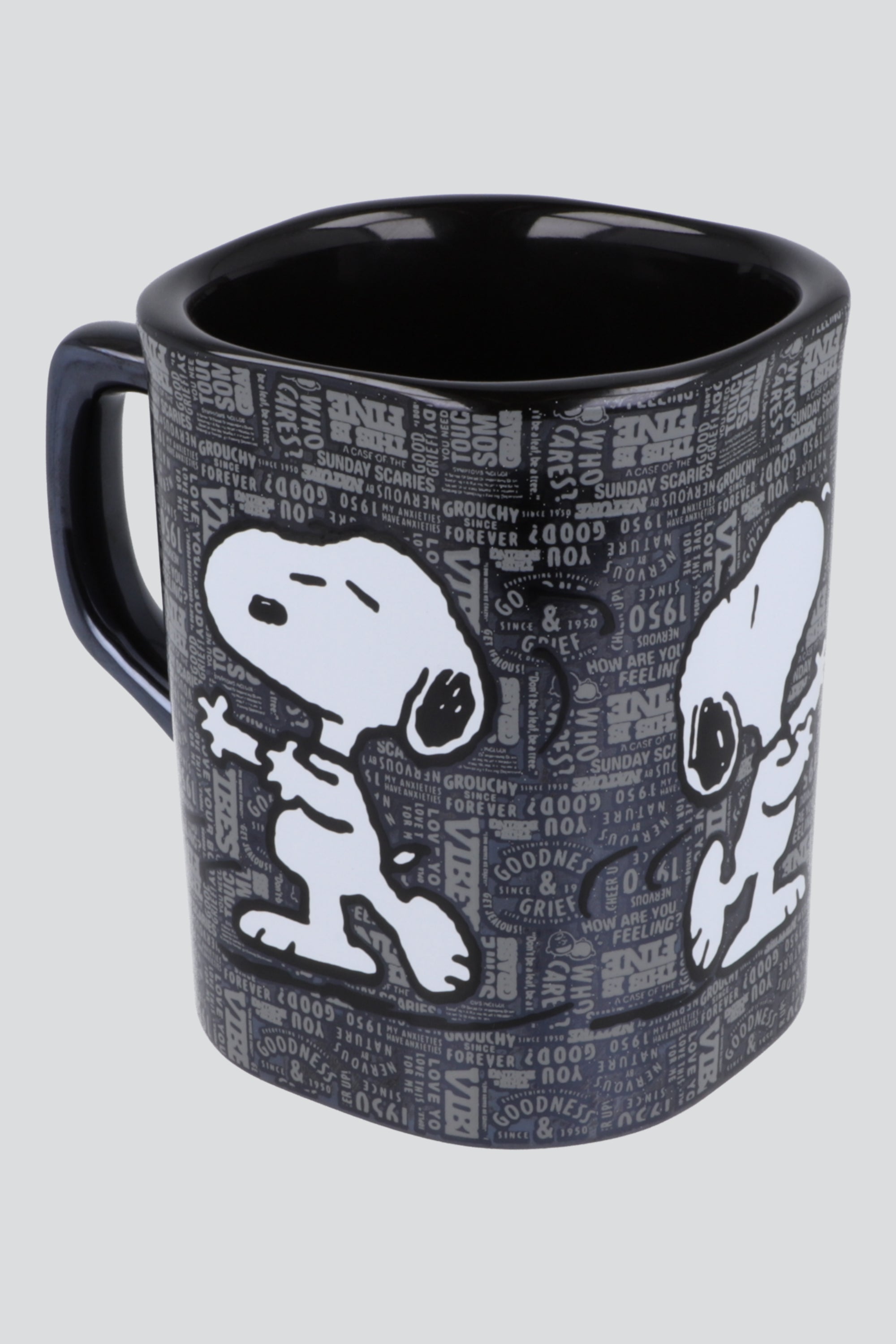 Taza iridiscente Snoopy 530 ml NEGRO COMBO