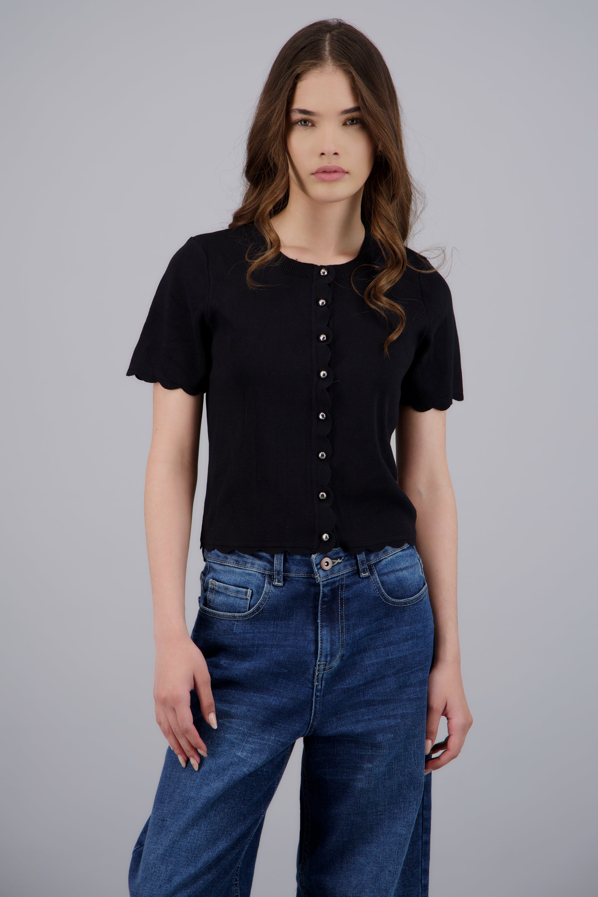 top canale botones manga corta NEGRO